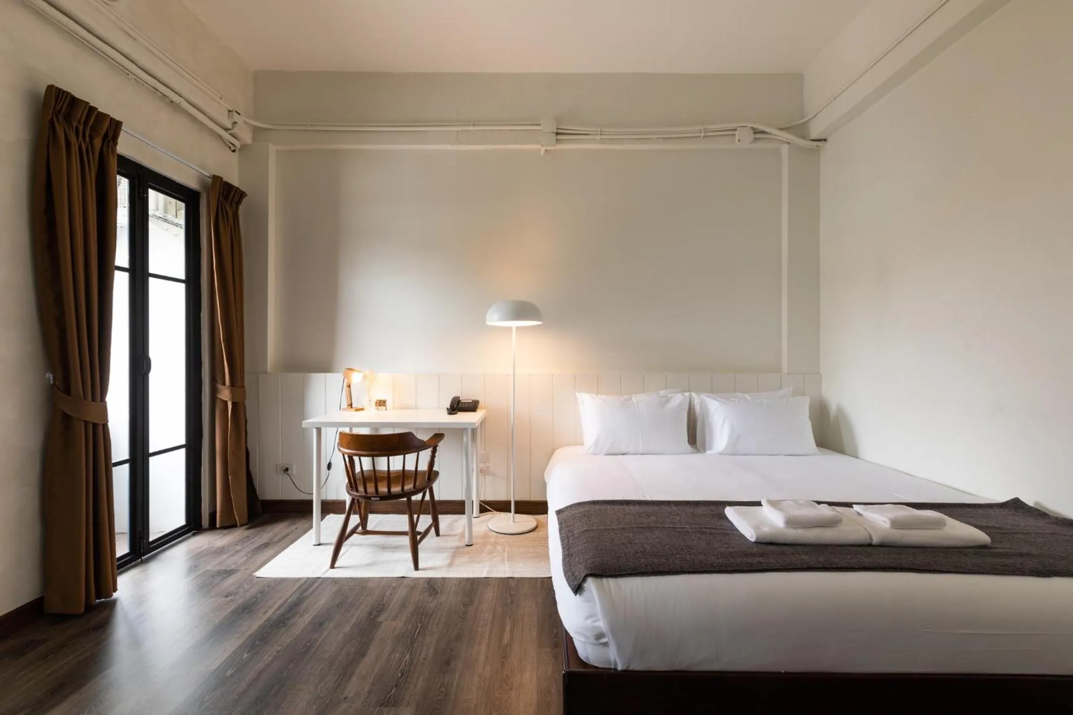 Deluxe King Room in Within Korat Sawairiang