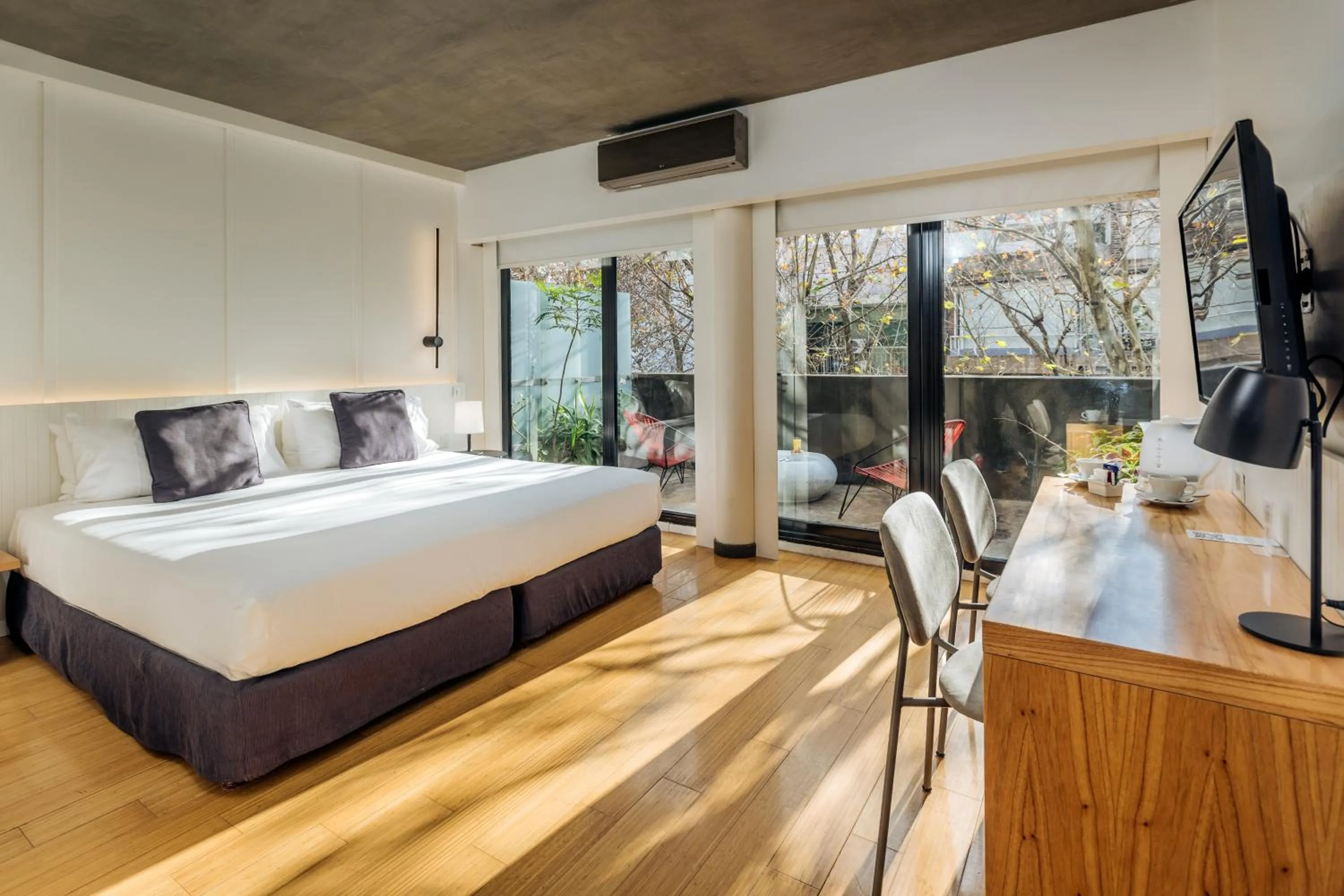 Deluxe Suite with Balcony in Pleno Palermo Soho