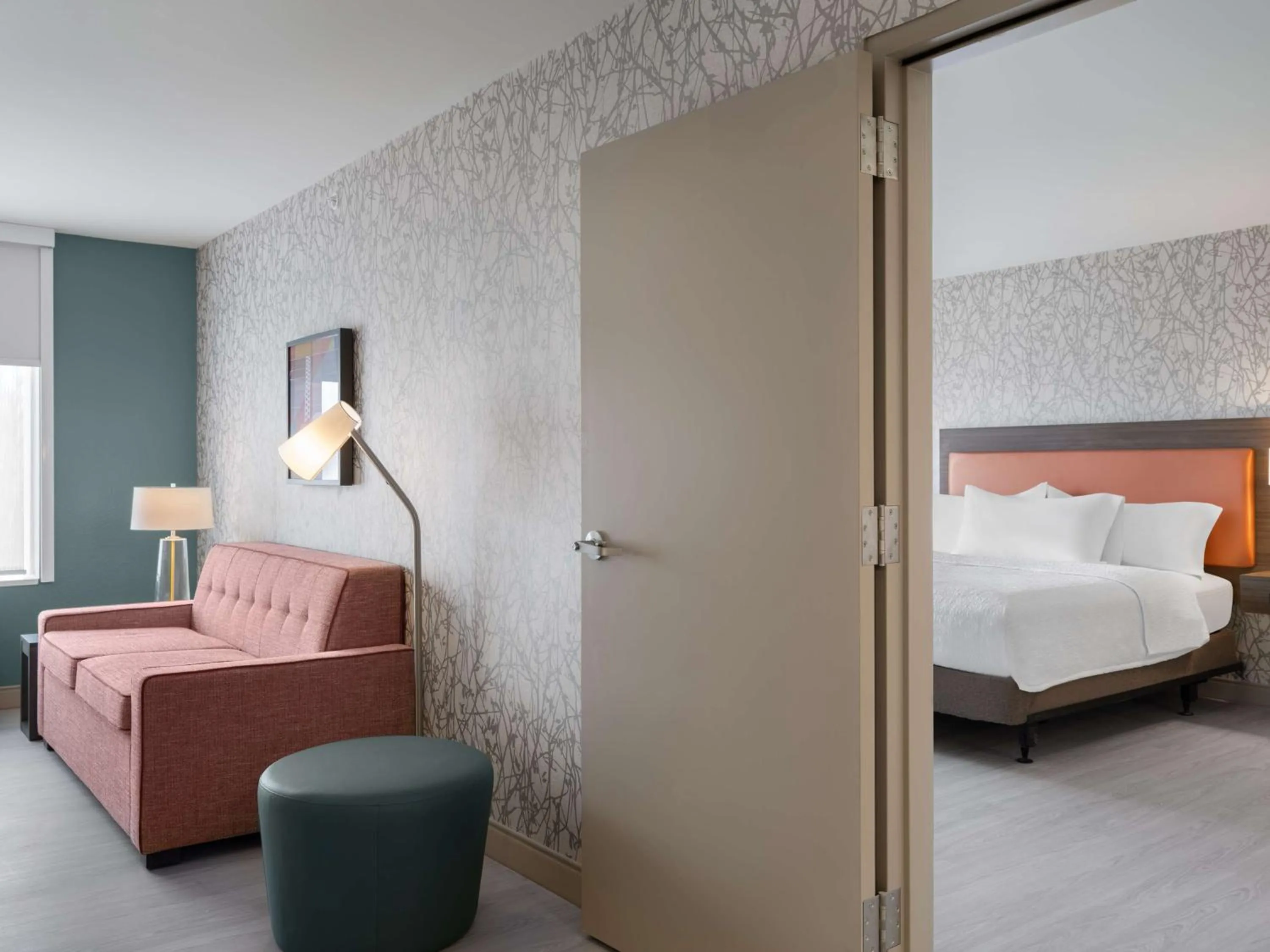 King Suite - Hearing Accessible in Home2 Suites By Hilton Brownsburg