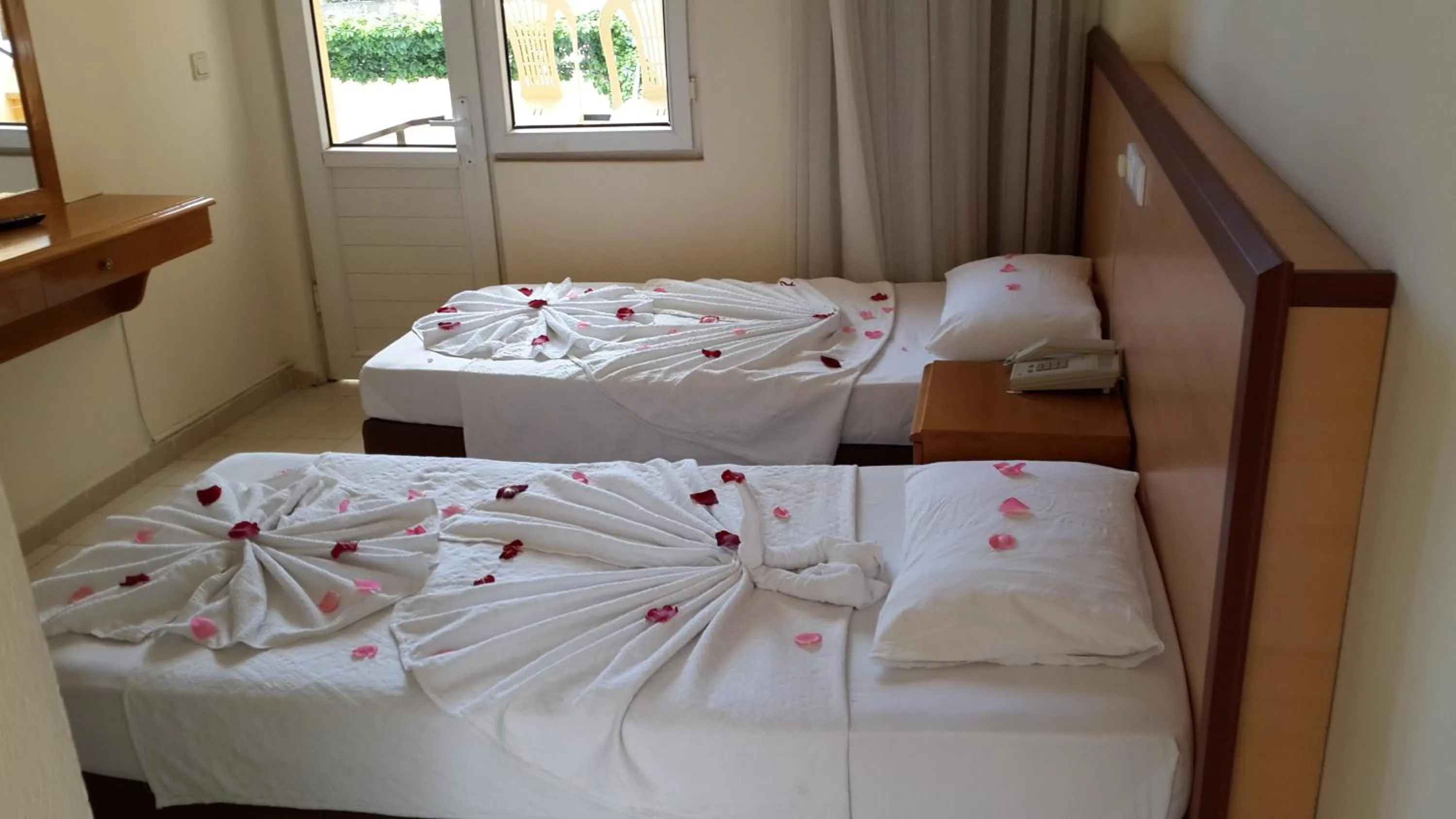 Standard Double Room in Caner Hotel