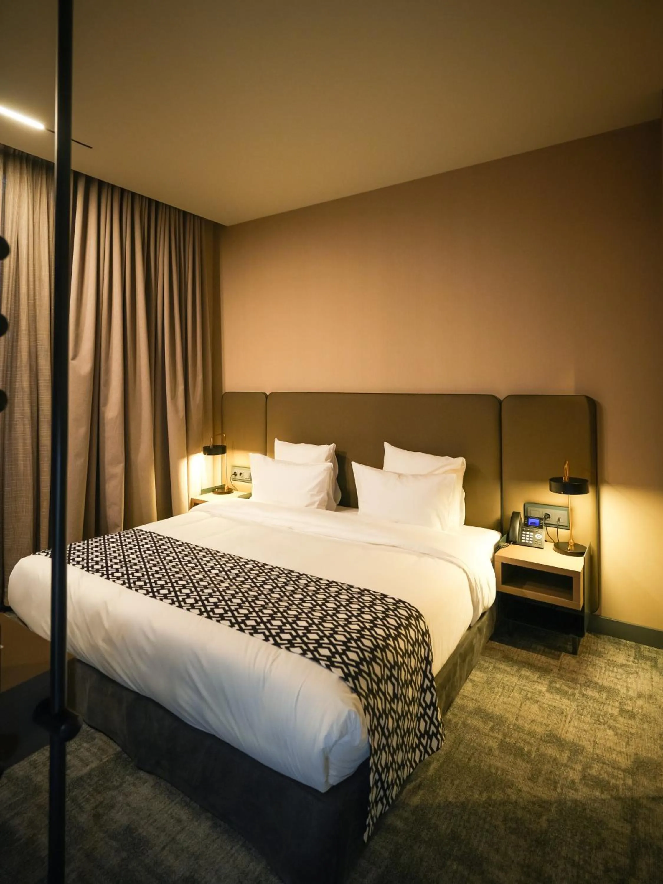 Executive Suite in Qarvasla Hotel