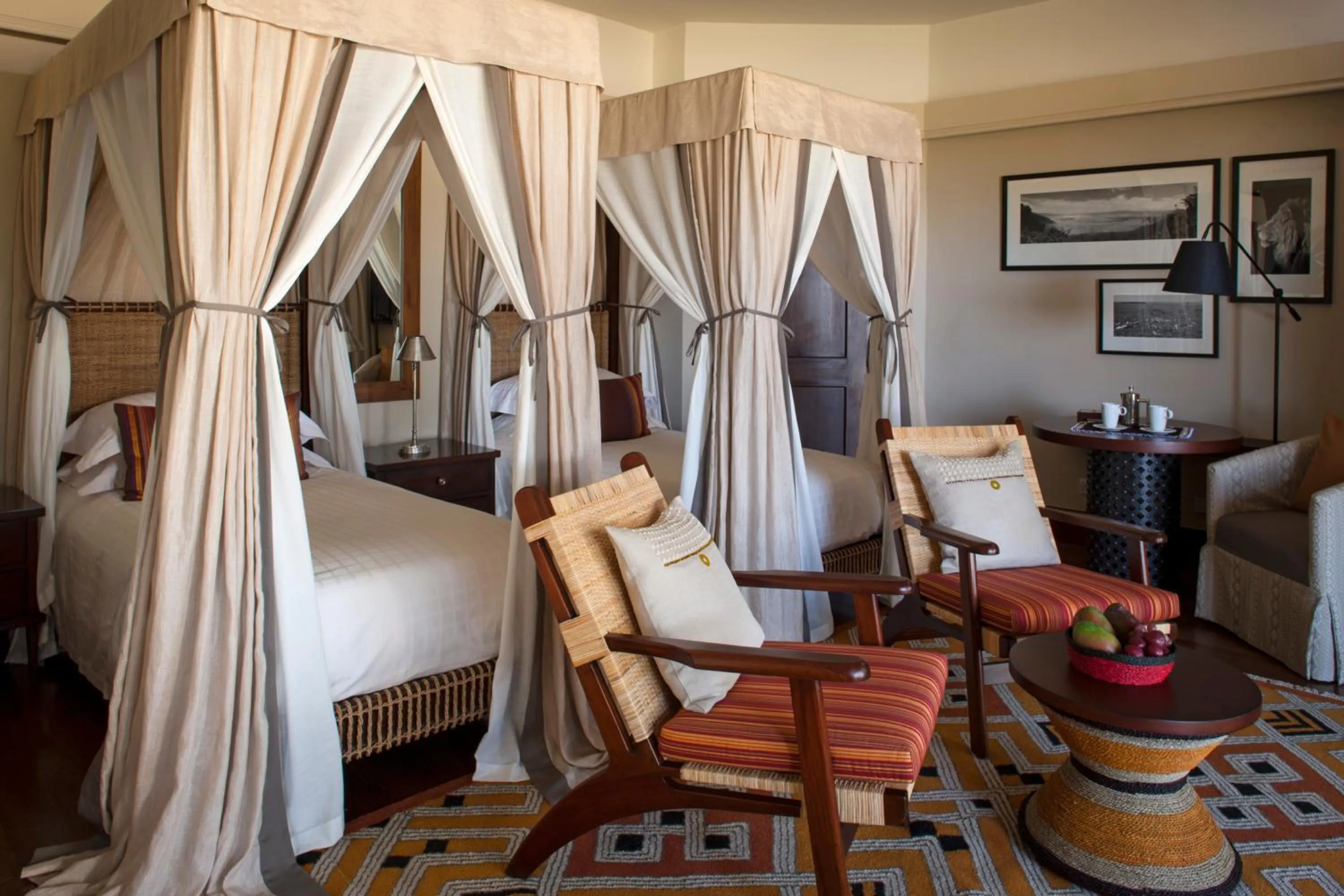 Savannah Room Two Twin Beds - single occupancy in Four Seasons Safari Lodge Serengeti