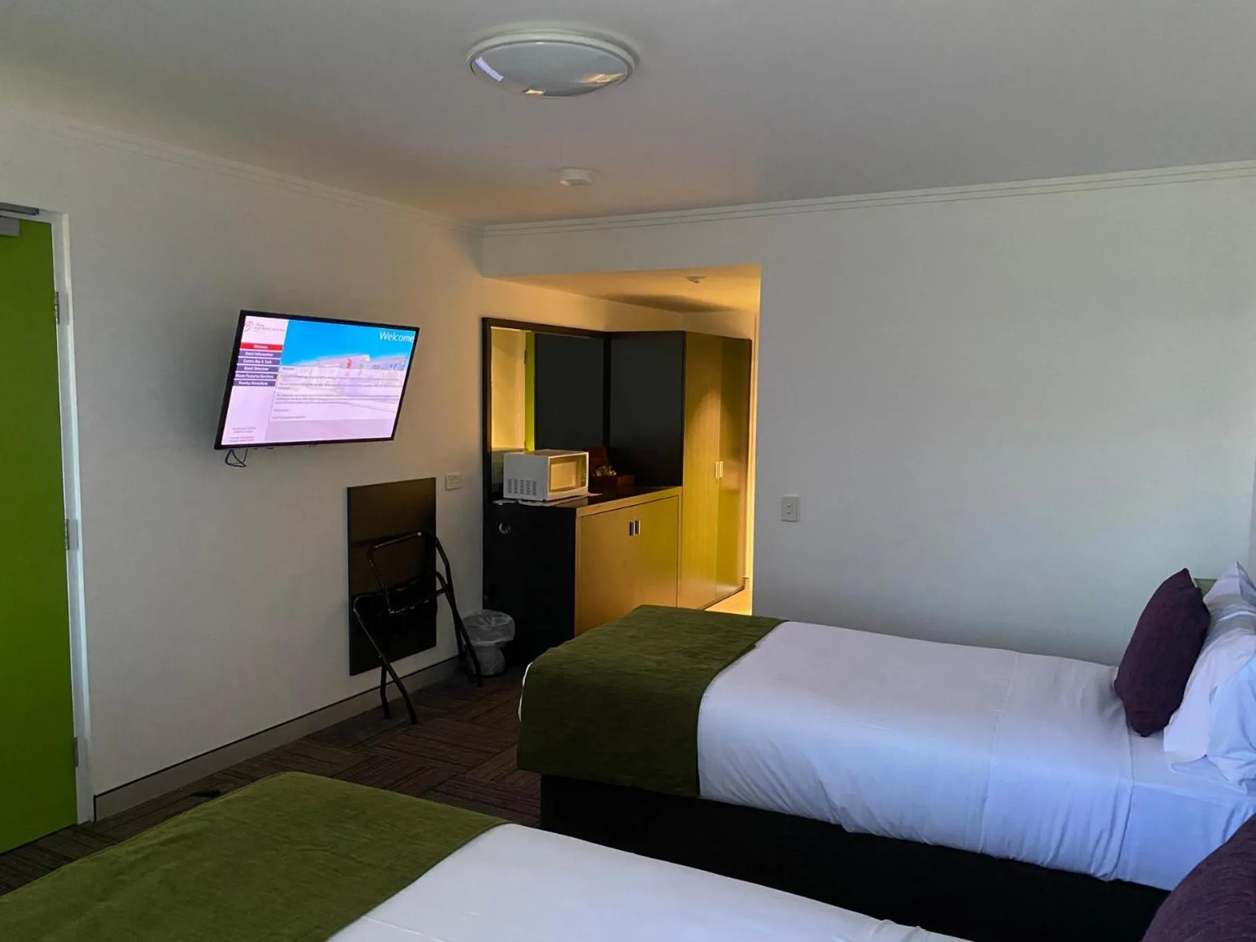 Executive Twin Room in Mackay Oceanside Central Hotel Official