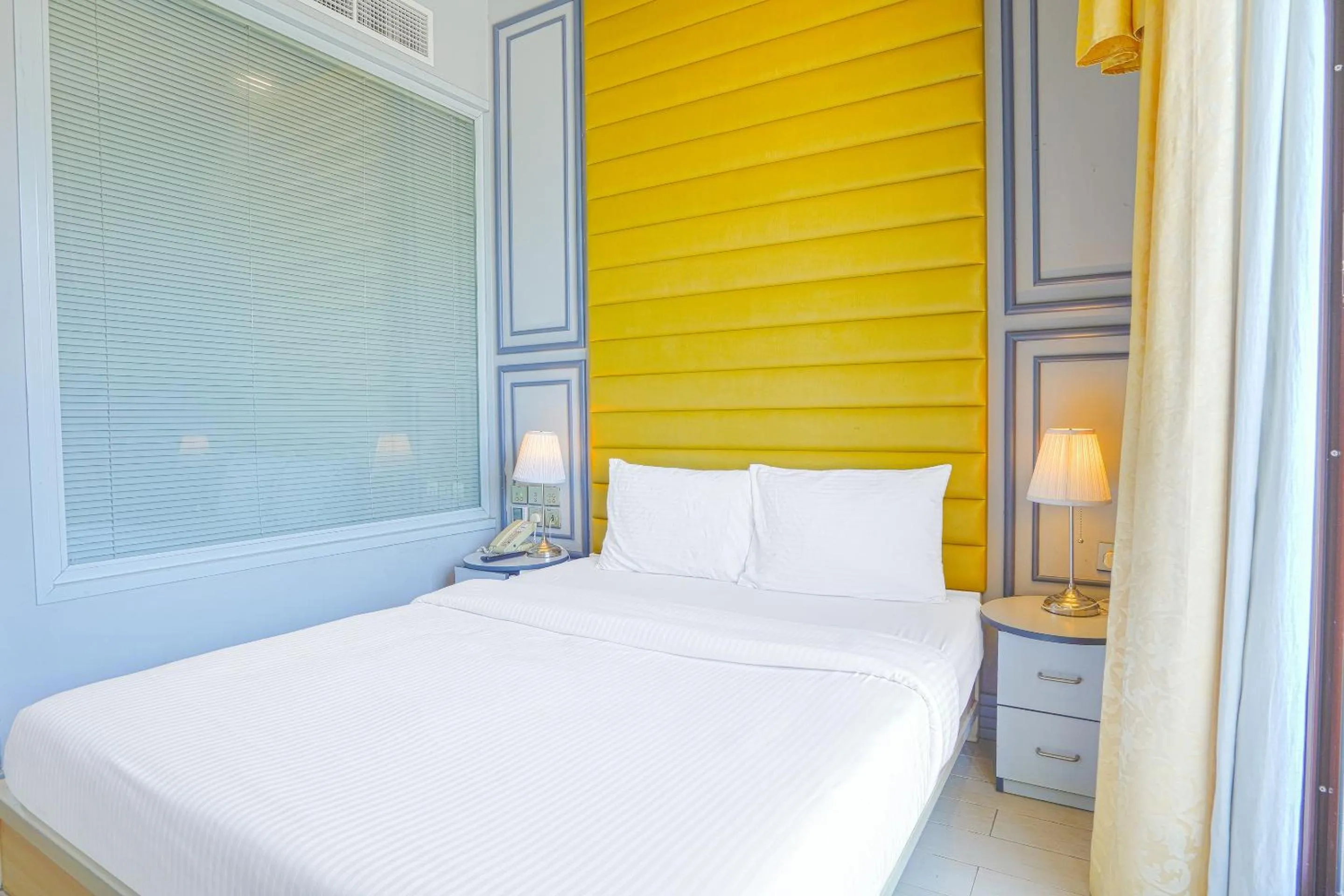 Deluxe Double Room in Palette Royal Reflections Hotel and Spa Dubai