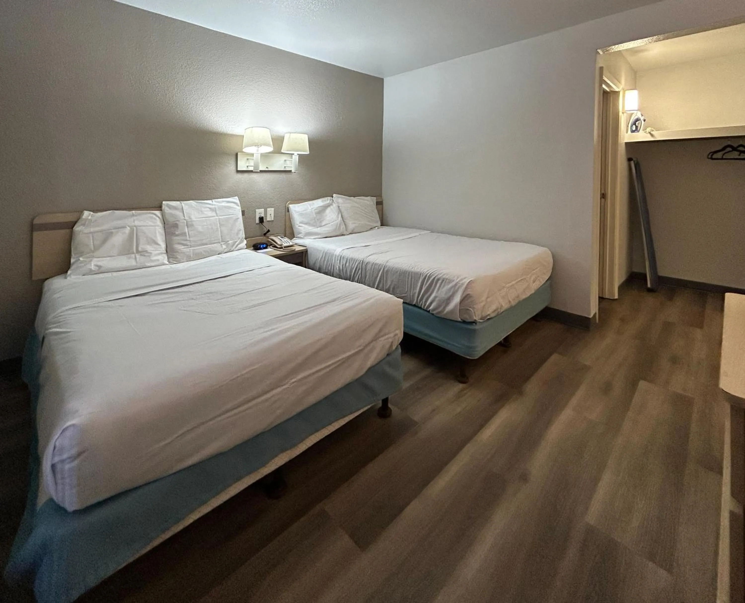 Deluxe Double Room - Non-Smoking in Studio 6 Lubbock, TX