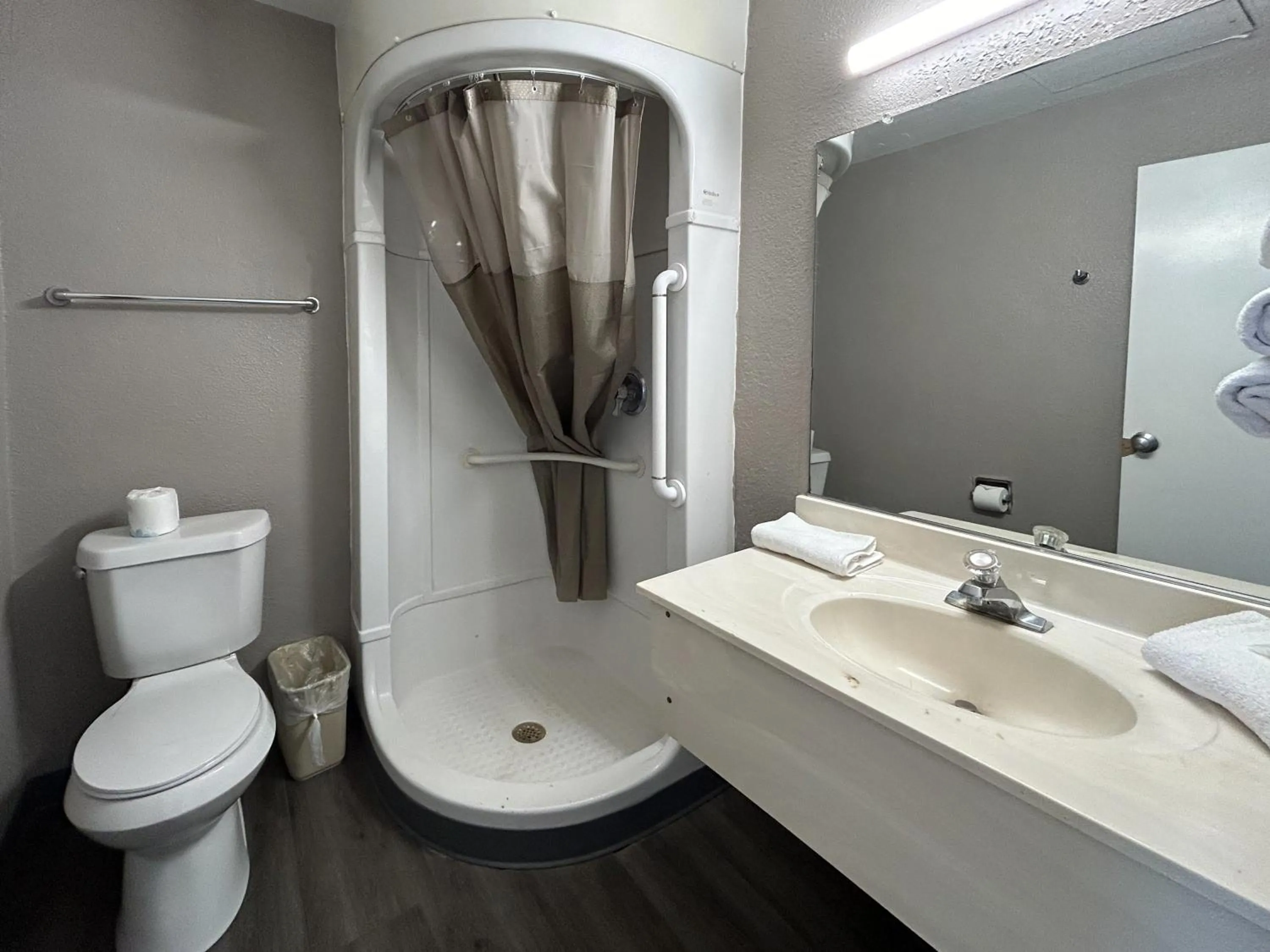 Quadruple Room - Non-Smoking in Studio 6 Lubbock, TX