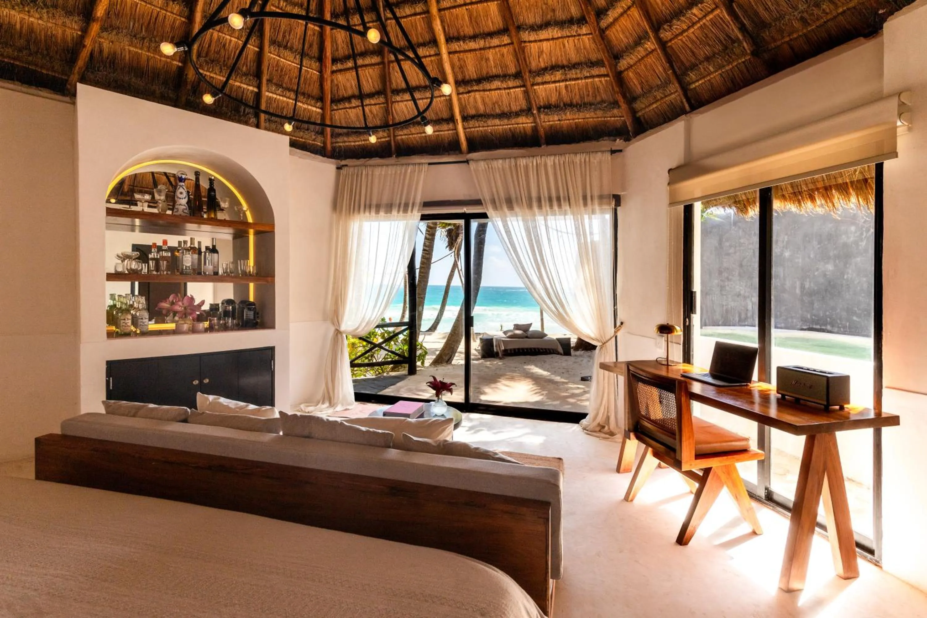 Suite with Private Pool in Casa Gitano