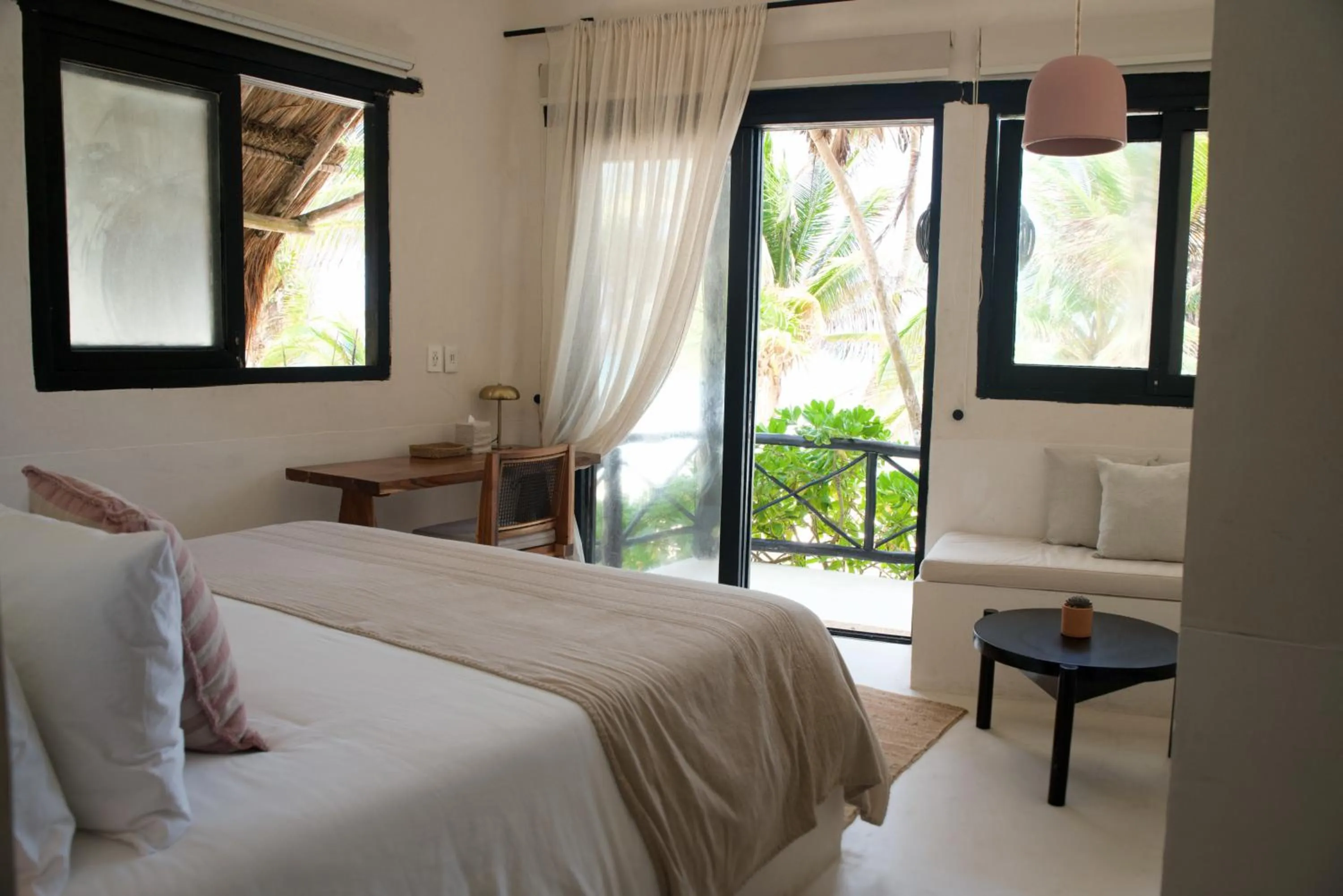Junior Suite with Sea View in Casa Gitano