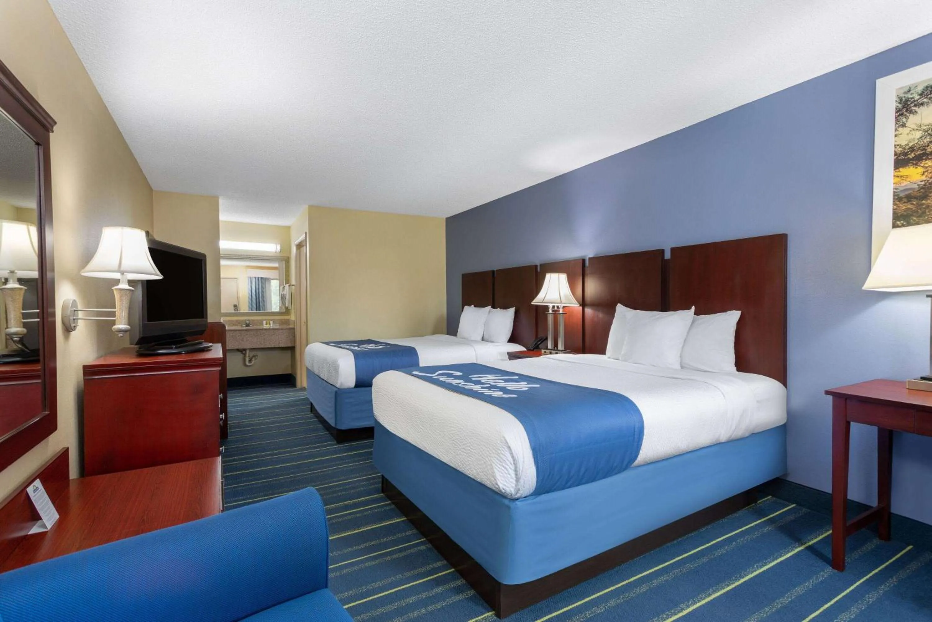 Queen Room with Two Queen Beds - Non-Smoking in Days Inn by Wyndham Chipley