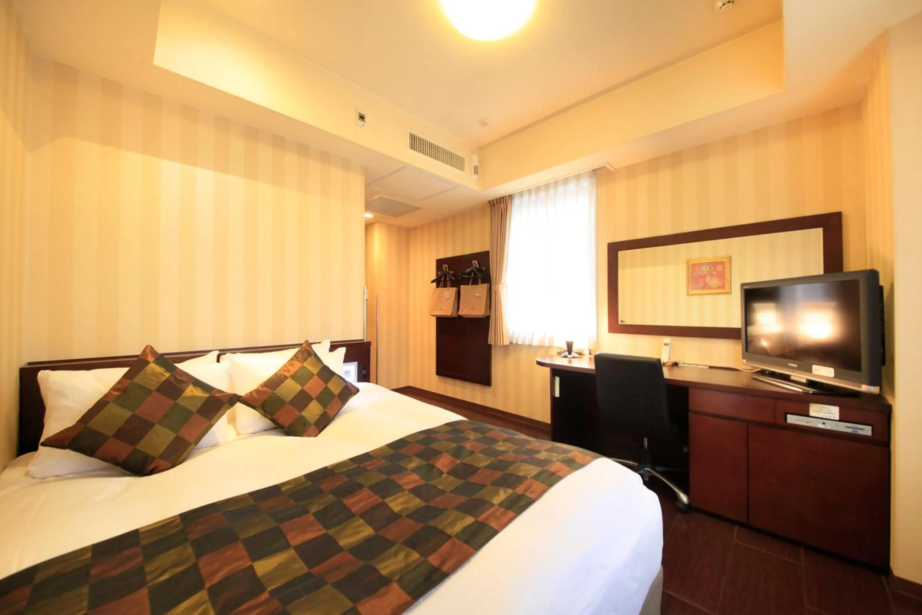 Corner Room - Non-Smoking in Hotel Coco Grand Kitasenju