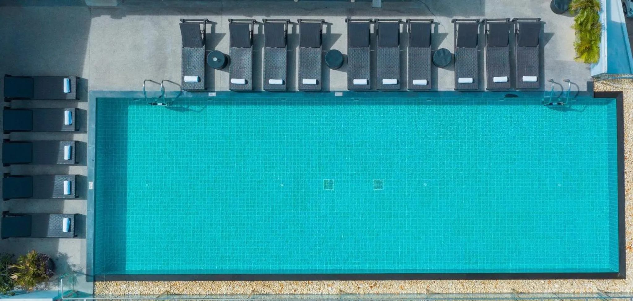 Swimming pool in Travelodge Pattaya