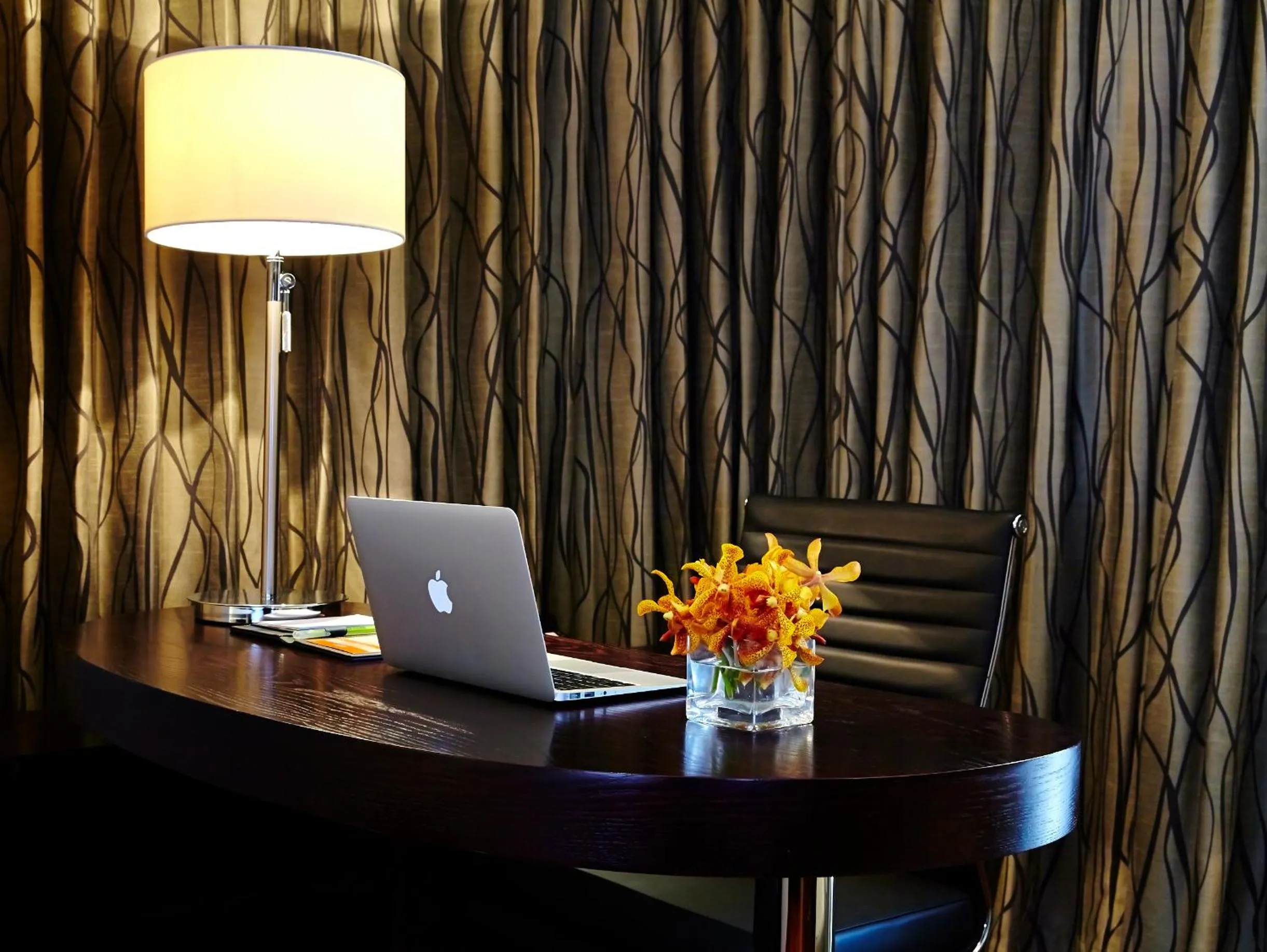 Deluxe Twin Room in Amari Dhaka