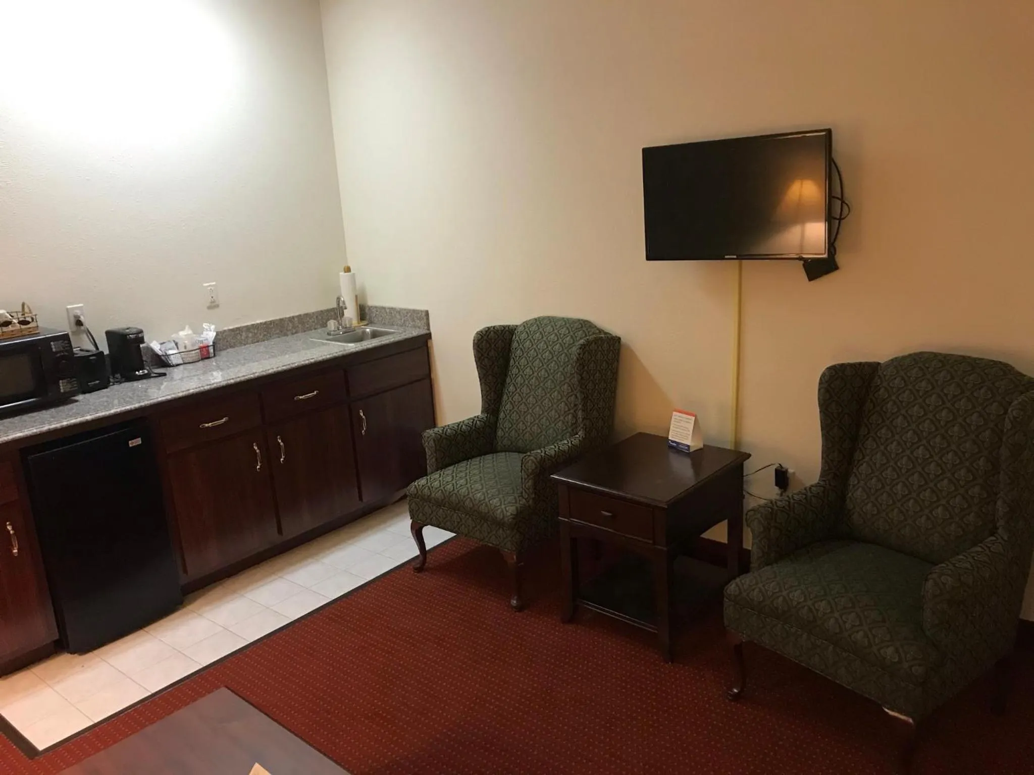 Deluxe One-Bedroom King Suite - Non-Smoking in Ramada by Wyndham Ligonier