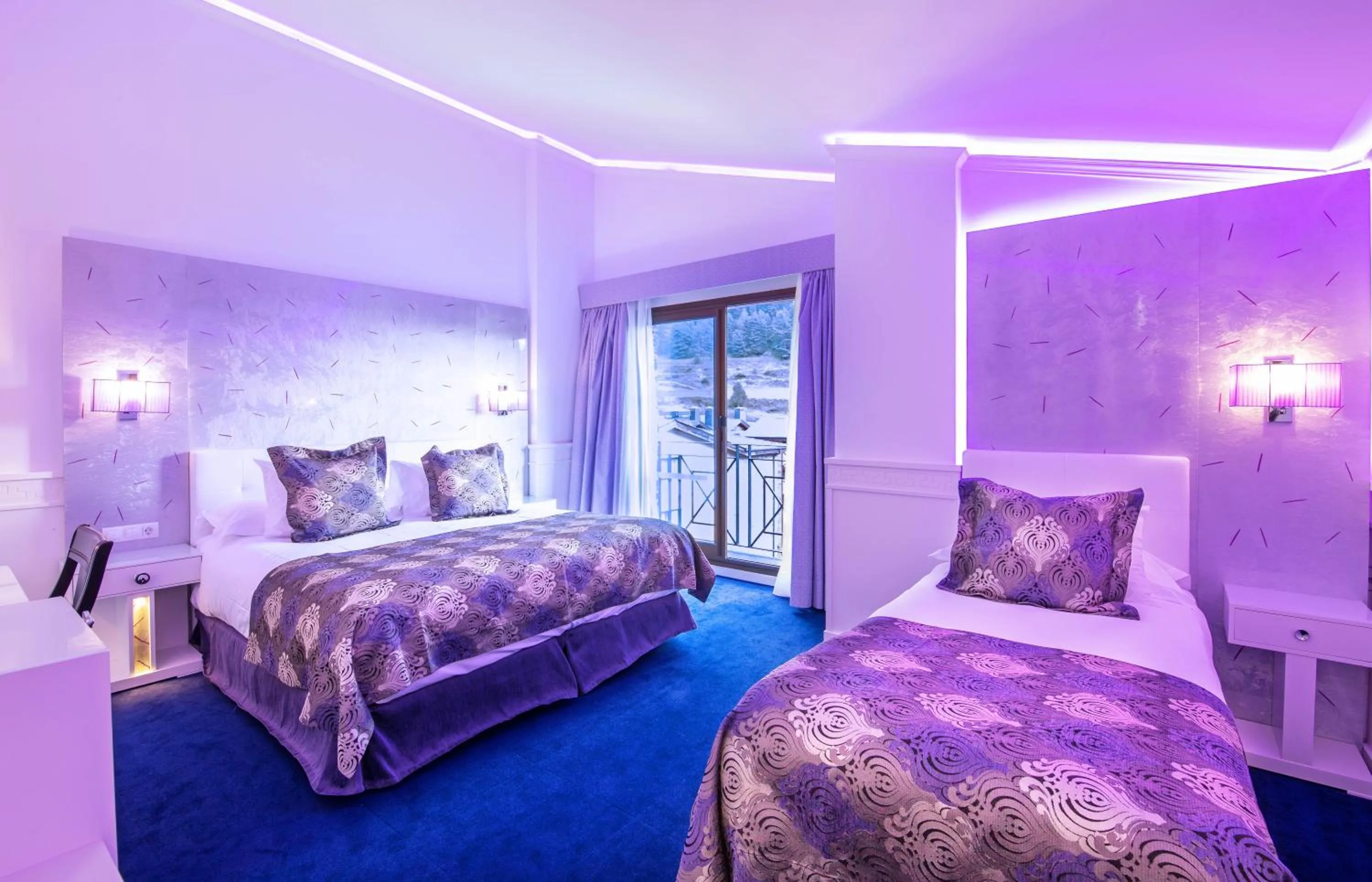 Triple Room with Private Bathroom in Hotel Princesa Parc Excellence