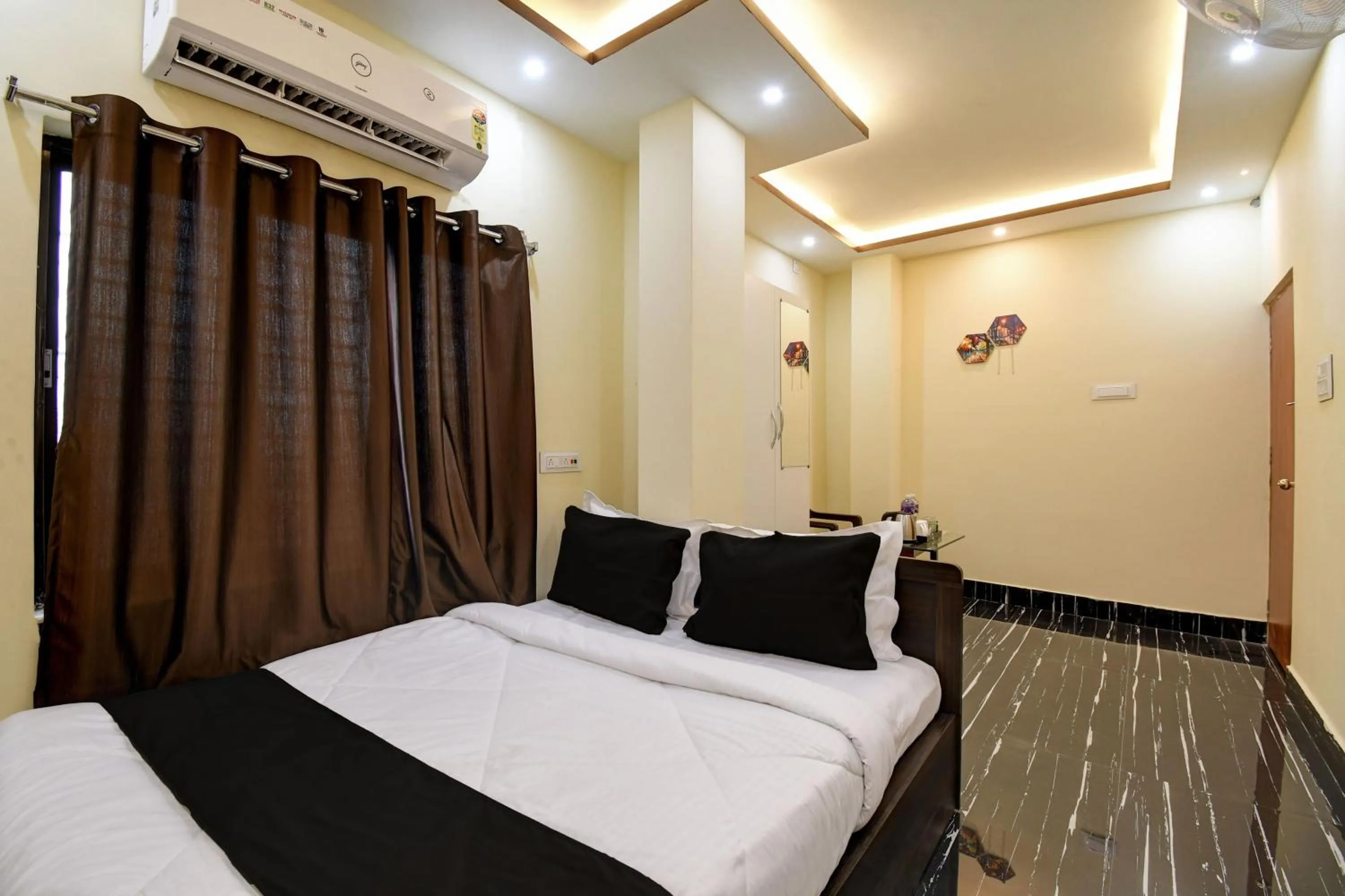 Standard Double Room - single occupancy in Hotel O Chilli Pepper Hotel and Restaurant