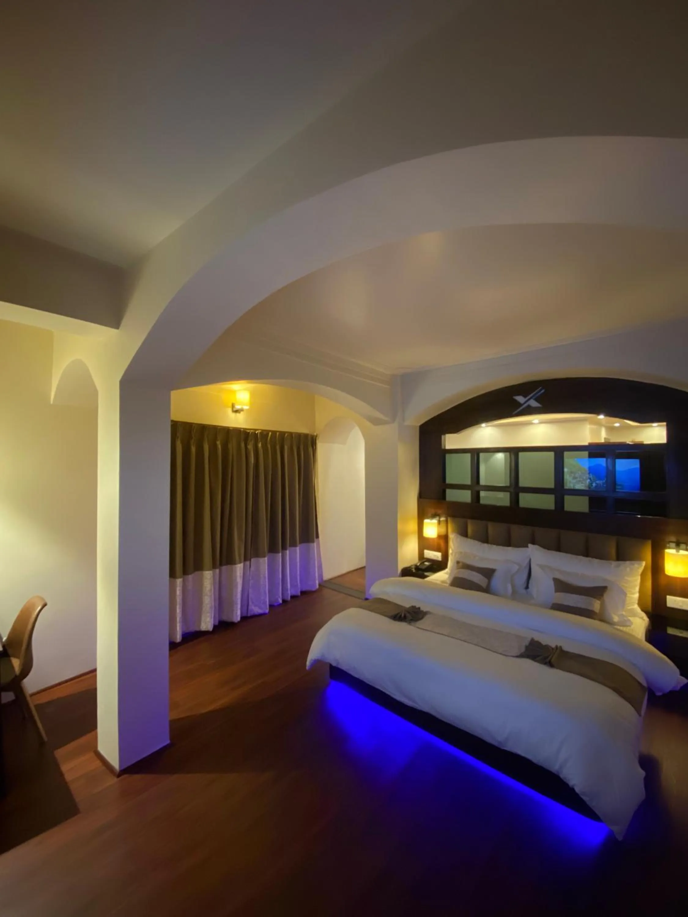 Superior Queen Room in XCELSIOR HOTEL & SPA