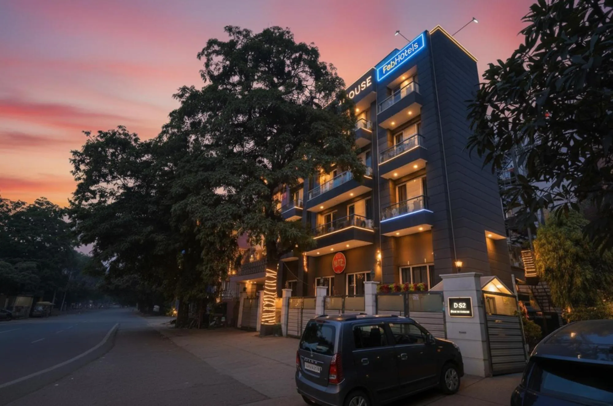 FabHotel Majestic JPM I