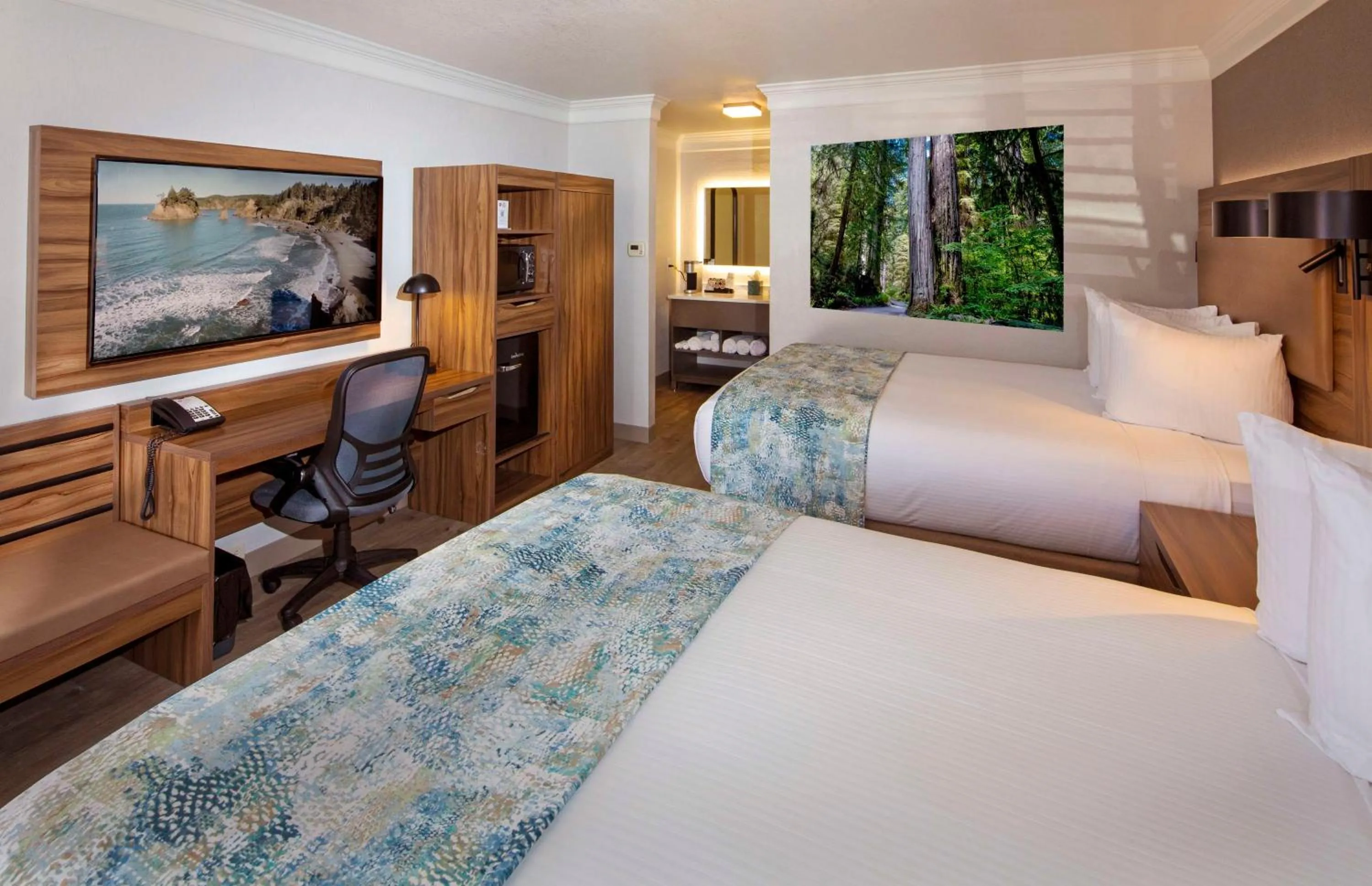 Deluxe Queen Room with Two Queen Beds - Non-Smoking in Best Western Plus Humboldt Bay Inn