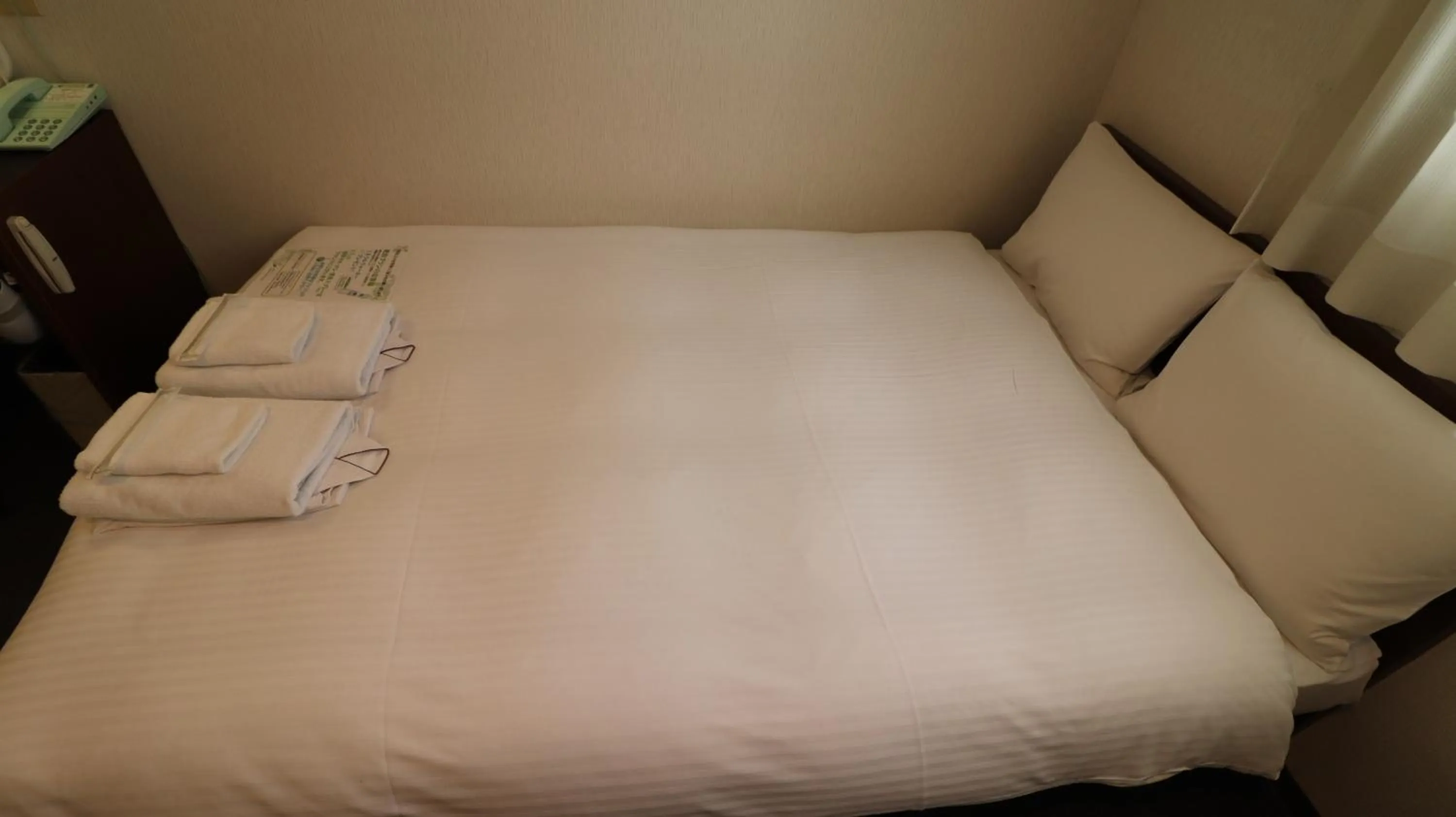 Double Room with Small Double Bed - Smoking in Hotel Green Arbor