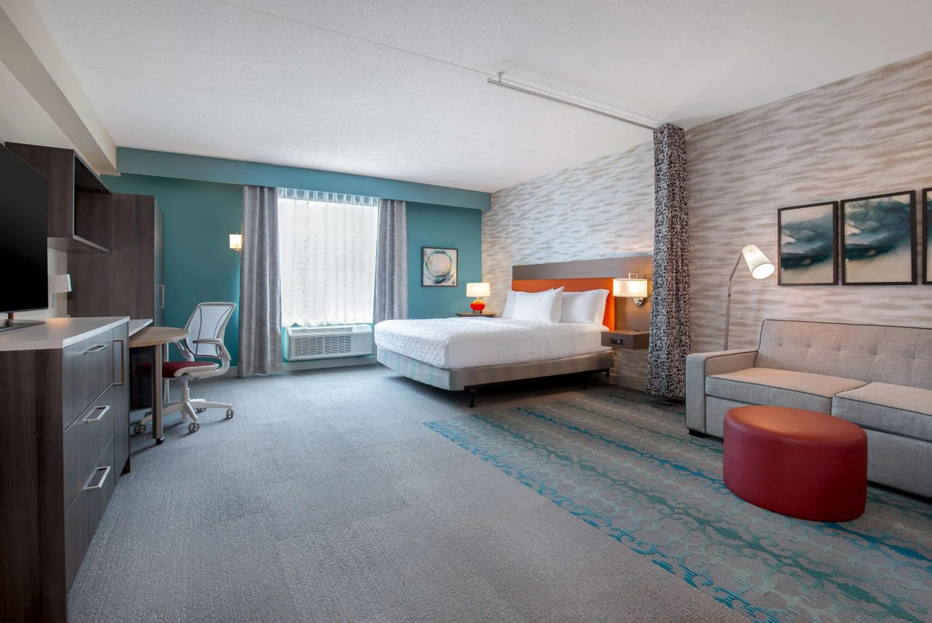 King Studio Suite with Tub - Mobility/Hearing Accessible in Home2 Suites By Hilton Thunder Bay