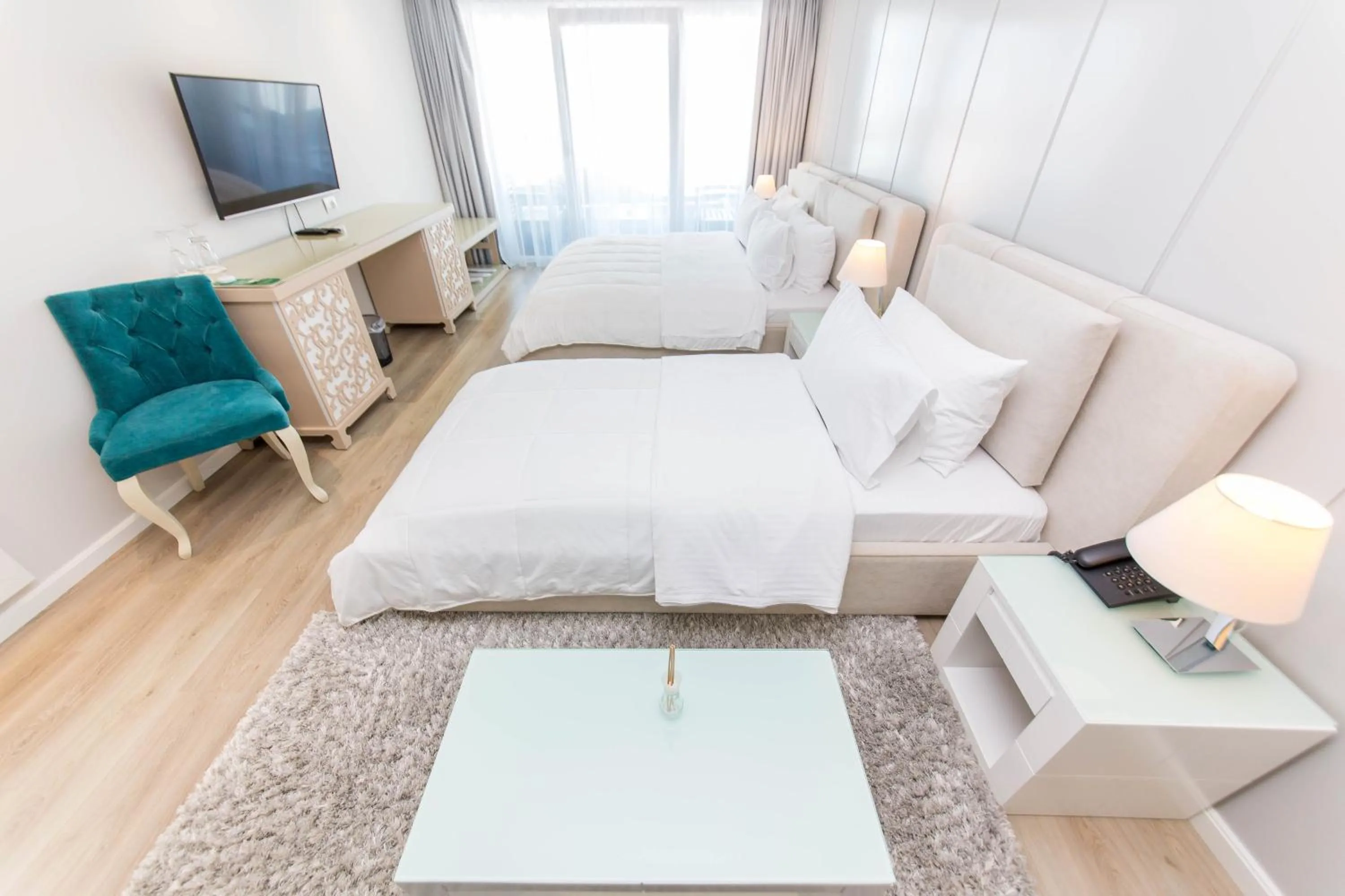 Triple Room with Balcony in Demi Hotel