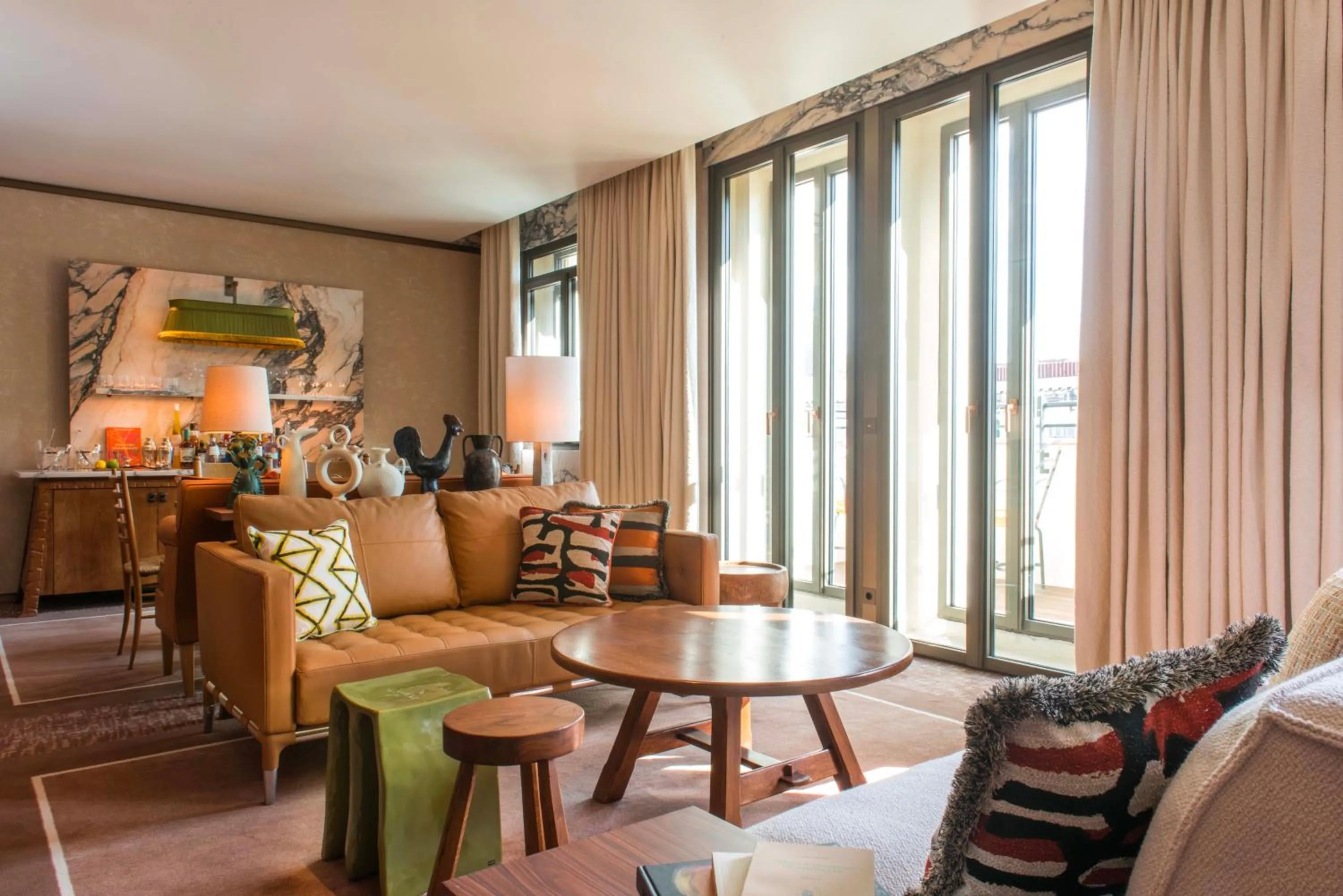 Suite in Brach Madrid - Evok Collection