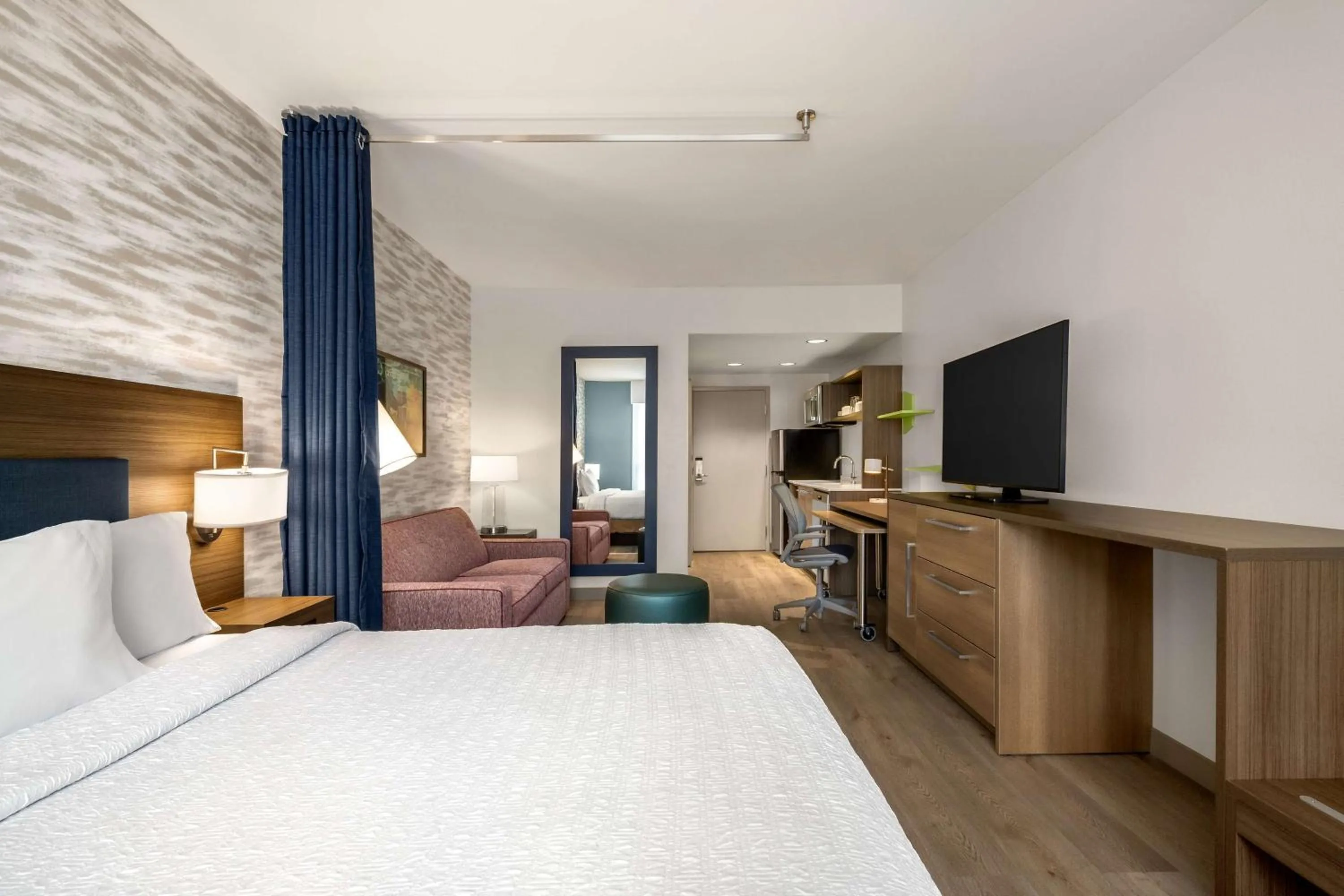 King Studio Suite in Home2 Suites By Hilton East Austin - near Downtown and UT