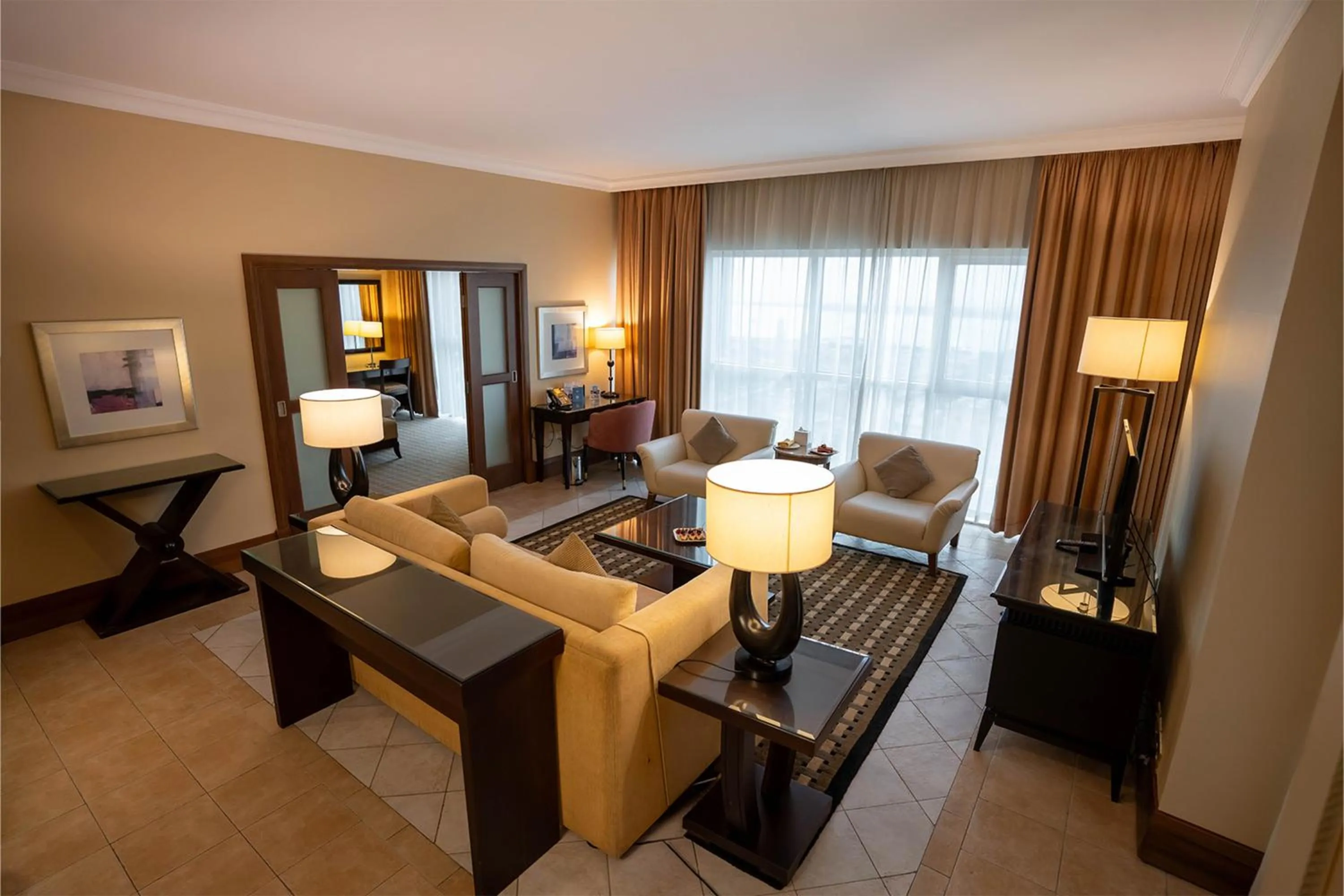 Family Classic One Bedroom Suite Sea View in Sheraton Khalidiya Hotel