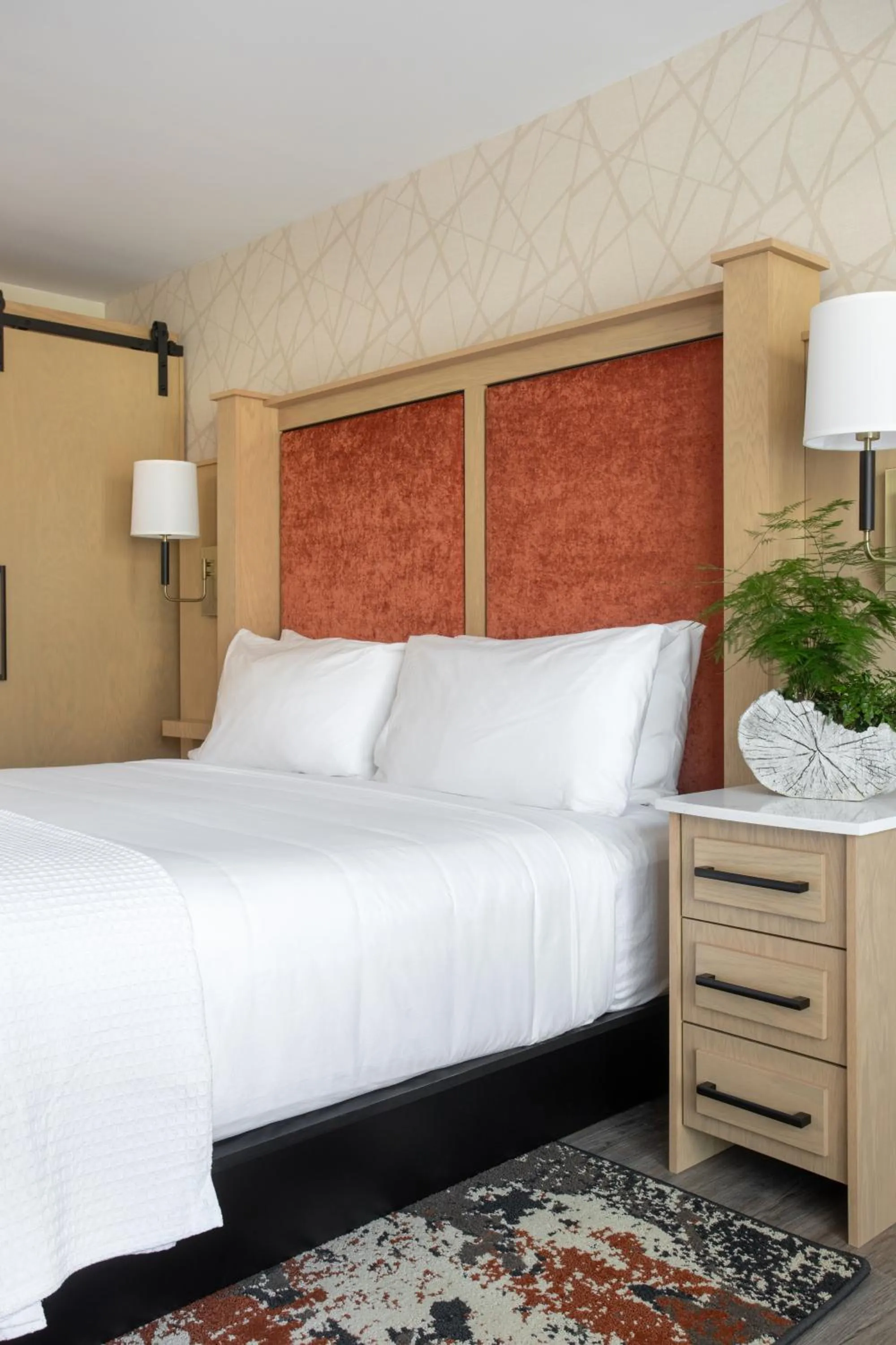 Deluxe King Room in The Embers Hotel