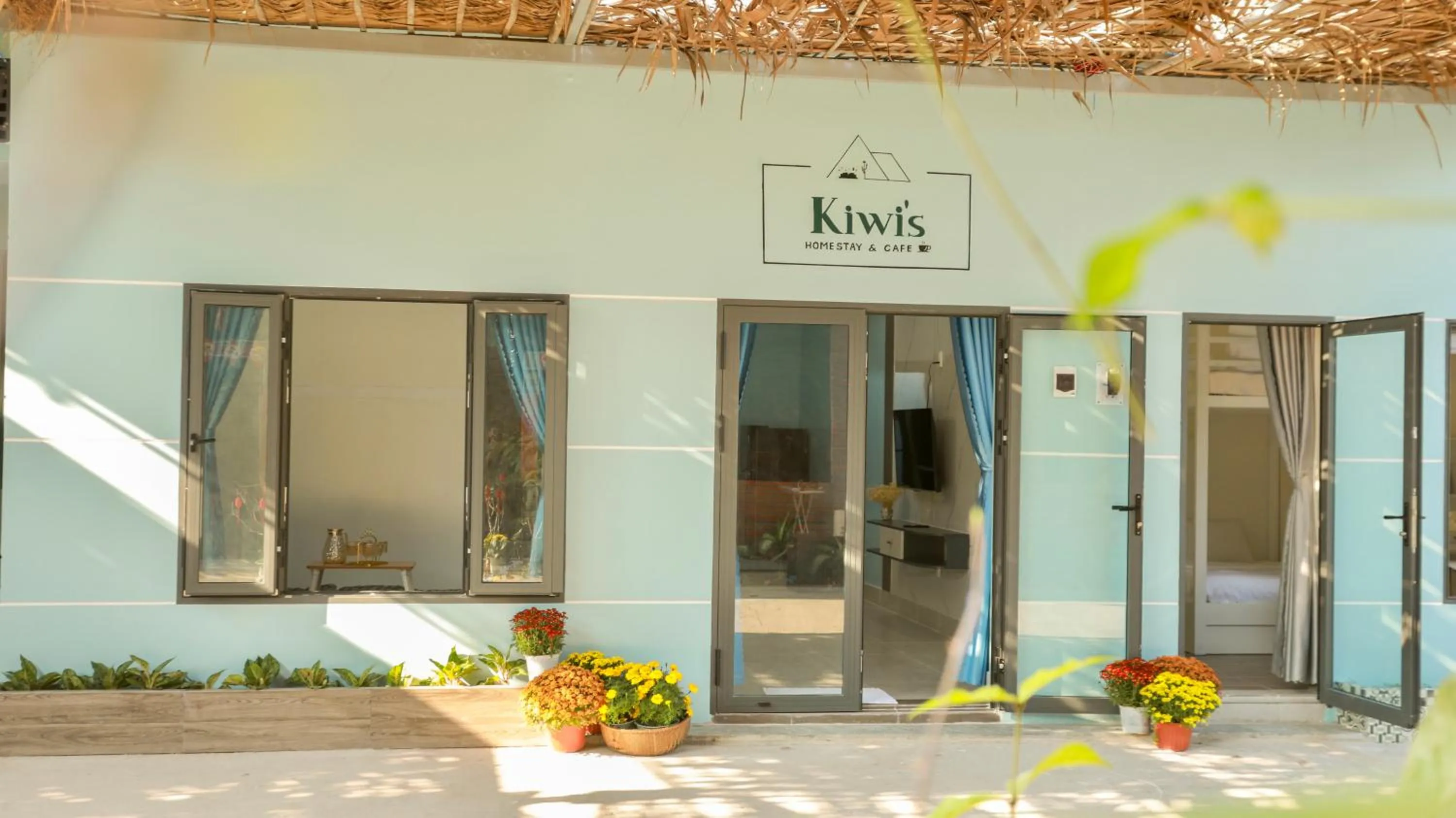 Kiwi's Homestay & Cafe