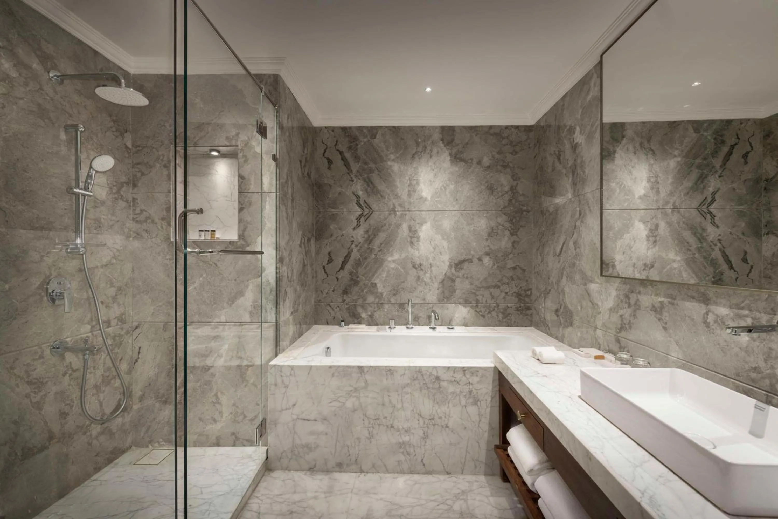 Suite in Jasraj Palace Yavatmal Hotel, a member of Radisson Individuals