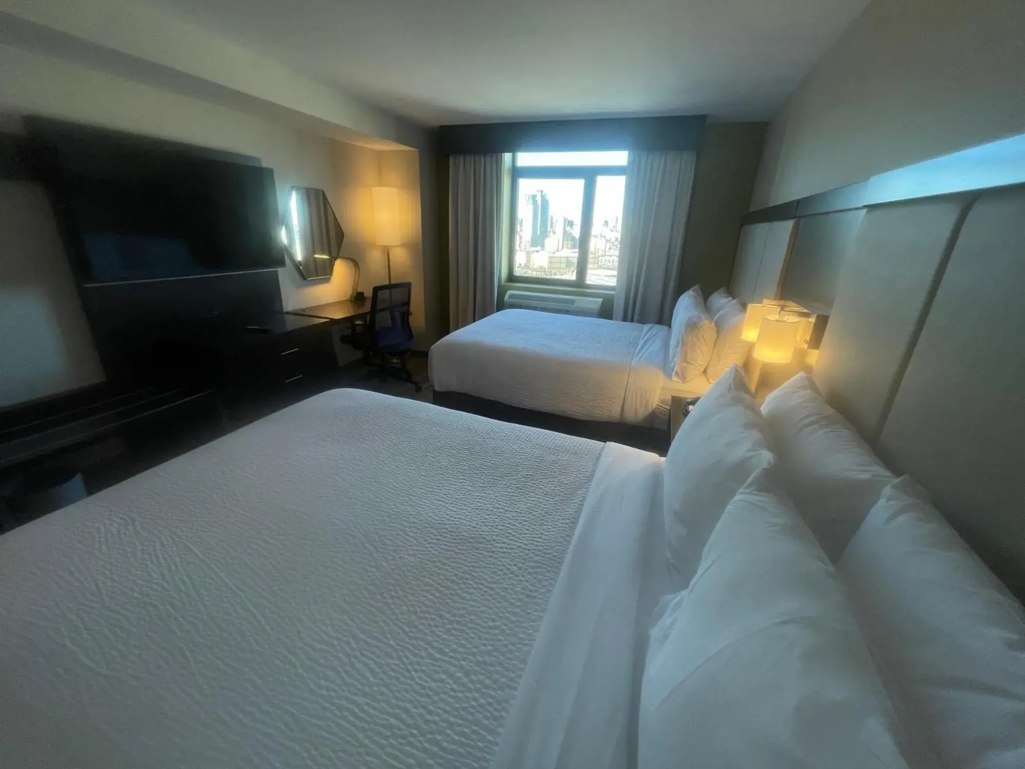 Holiday Inn Express Long Island City E - New York by IHG Holiday Inn Express Long Island City E - New York by IHG