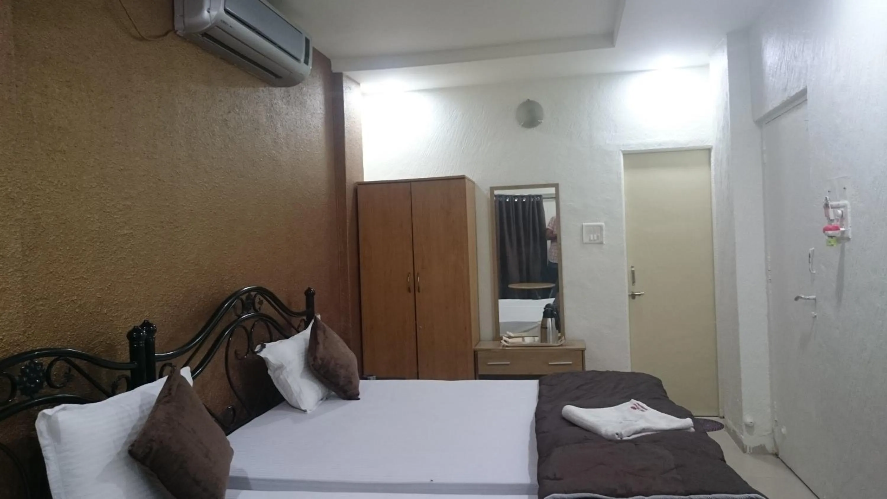Superior Double Room in Hotel Preetam Aurangabad
