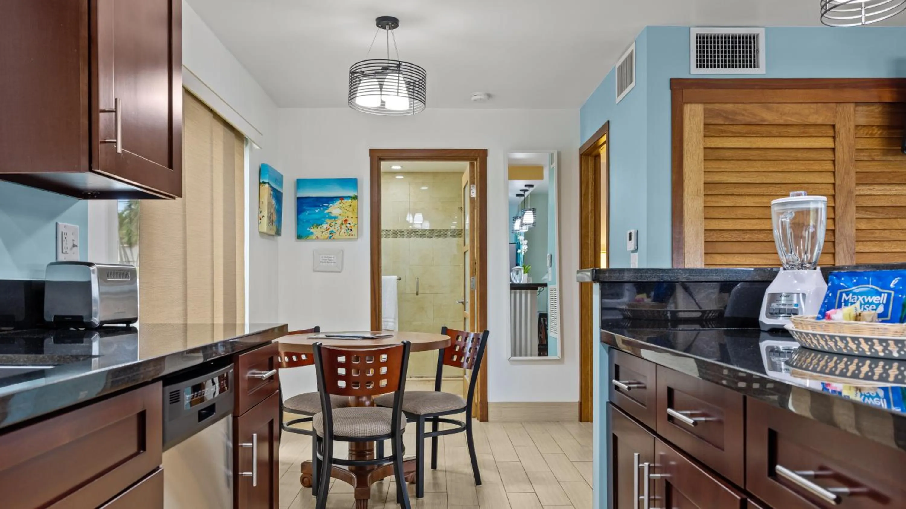 One-Bedroom Apartment in Sun Dek Beach House