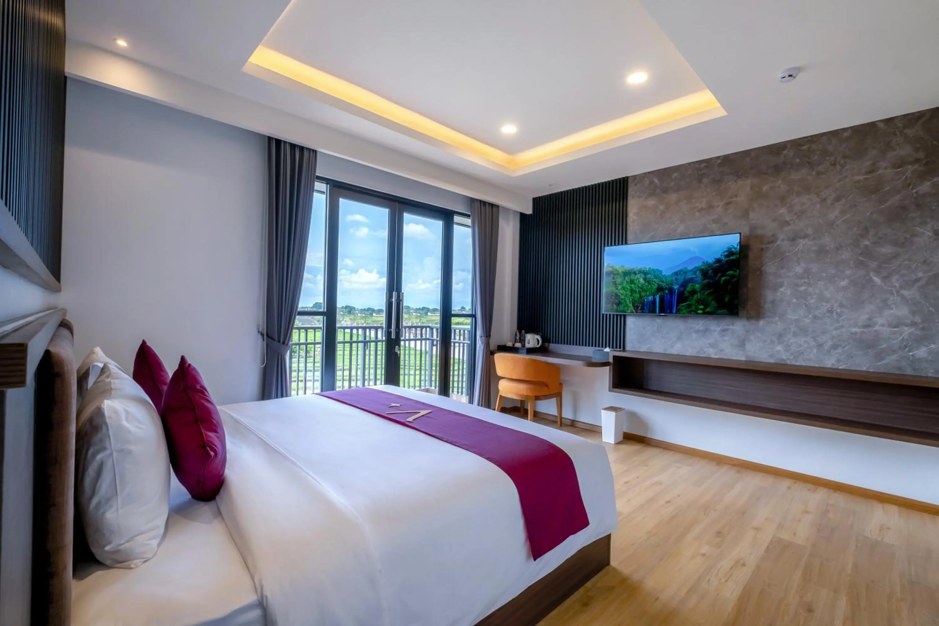 King Suite - single occupancy in ValStar Hotel Canggu