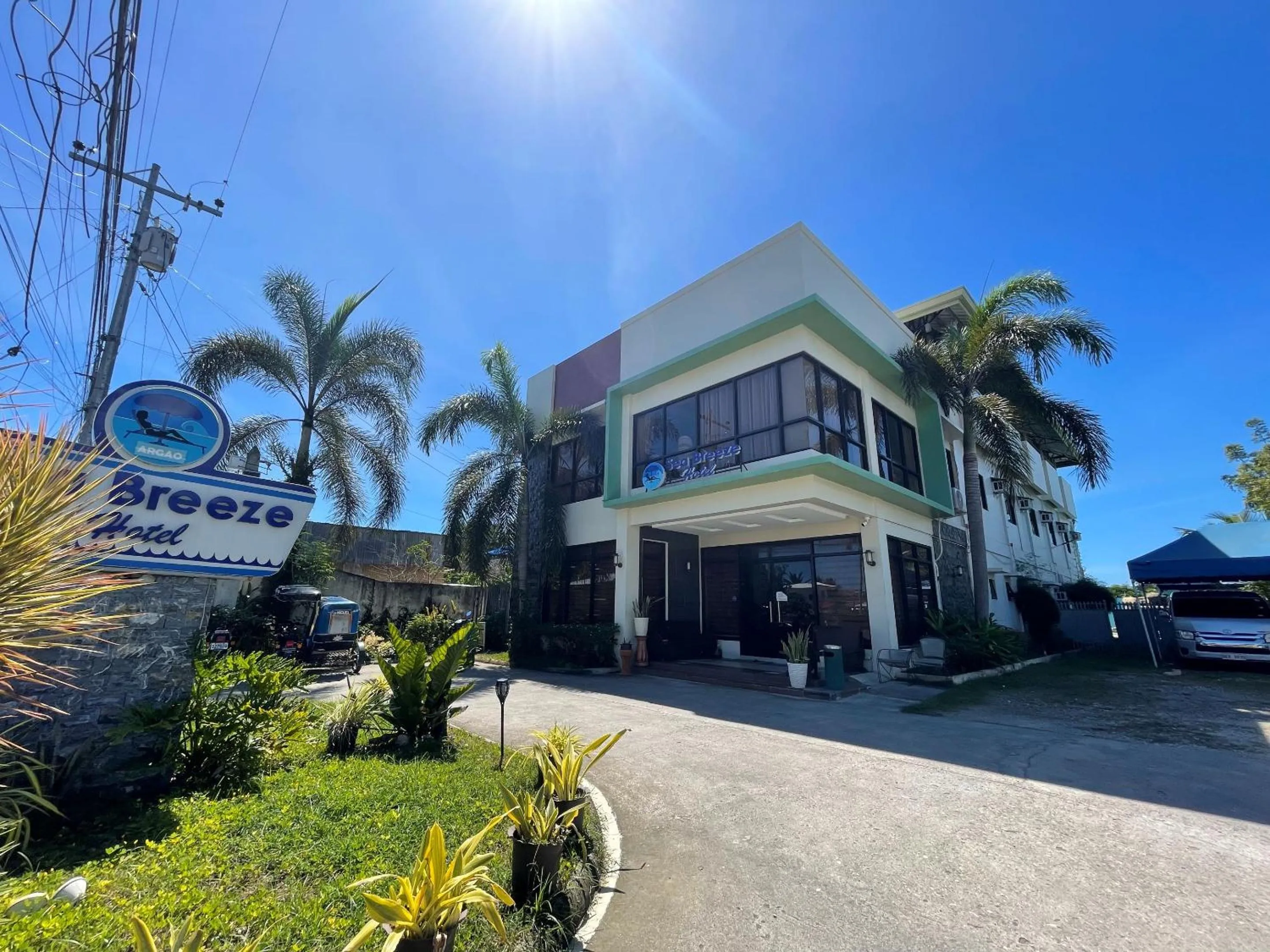 Argao Seabreeze Hotel powered by Cocotel