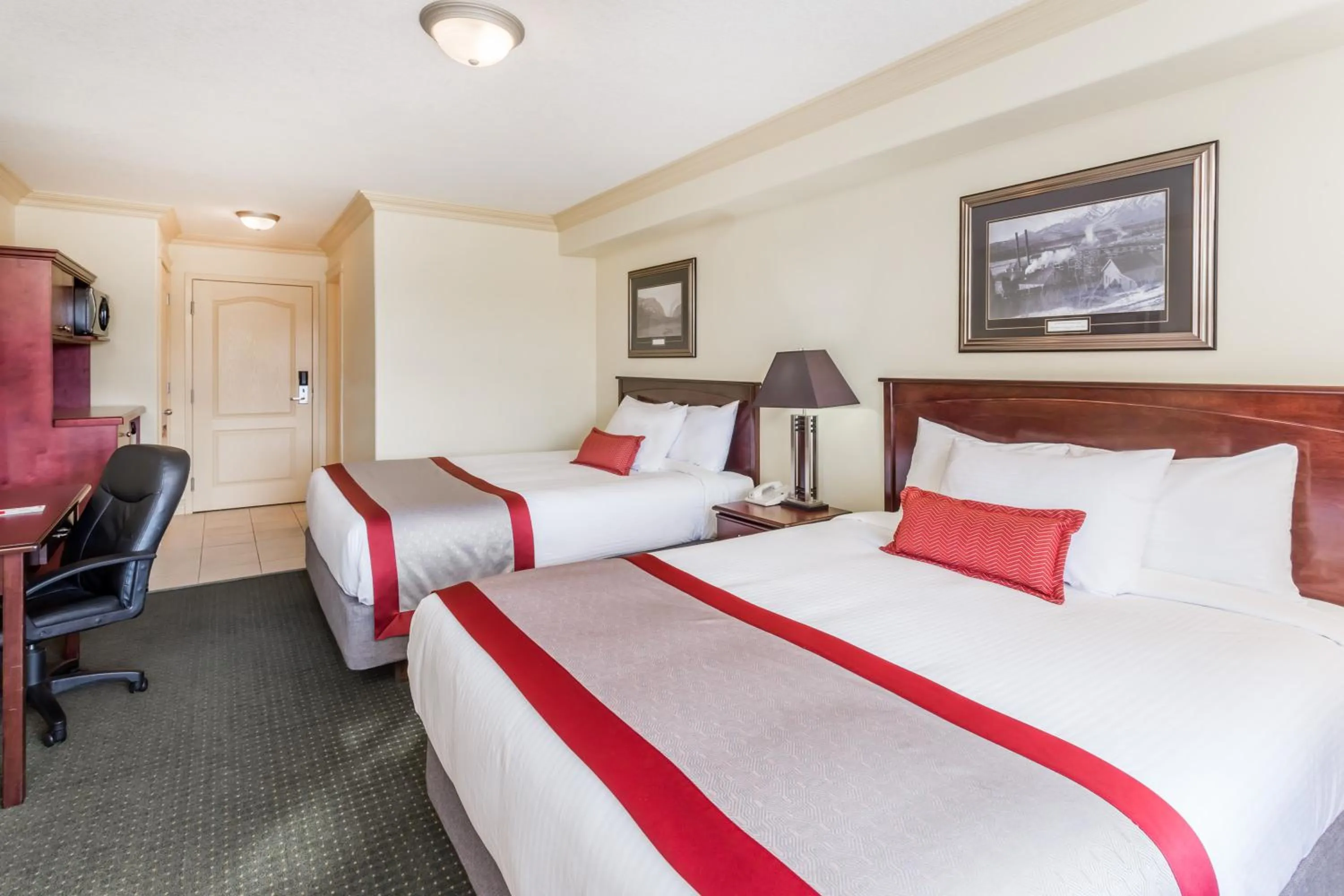 Standard Room with Two Queen Beds in Ramada by Wyndham Hinton