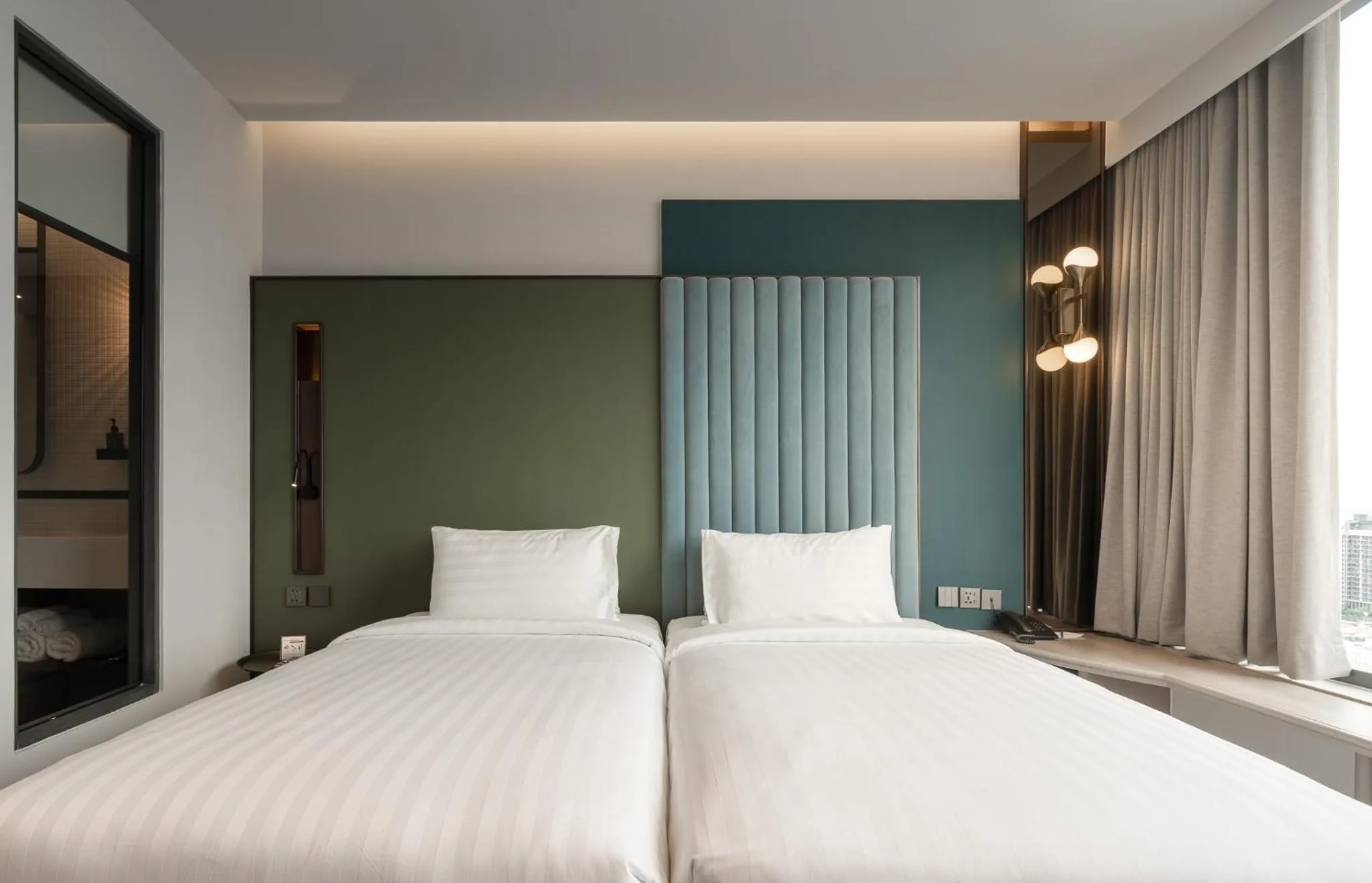 Superior Twin Room in The Quarter Ratchayothin by UHG