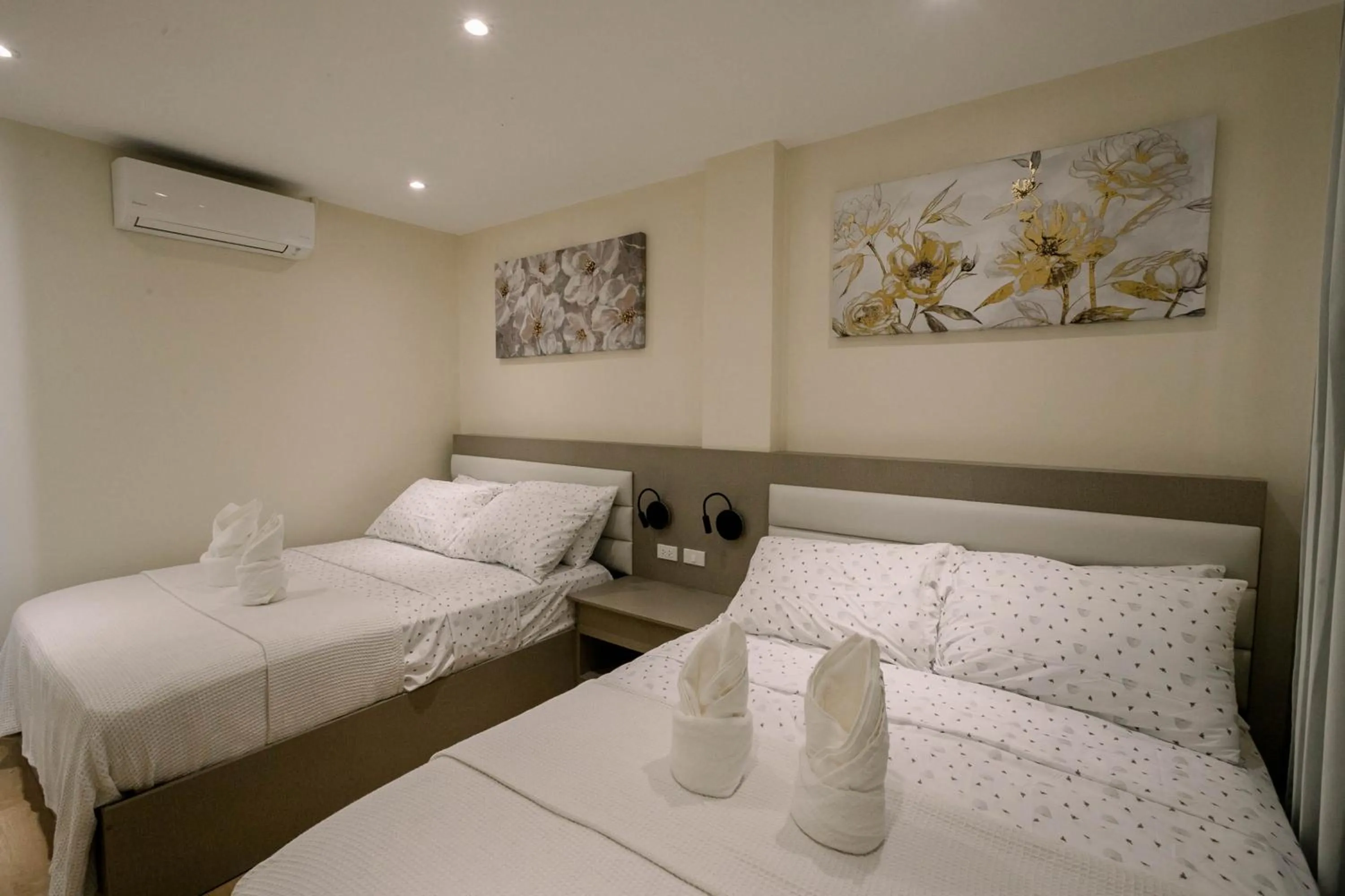 Family Suite with Balcony in Sonrisa Resort De Playa by Hiverooms