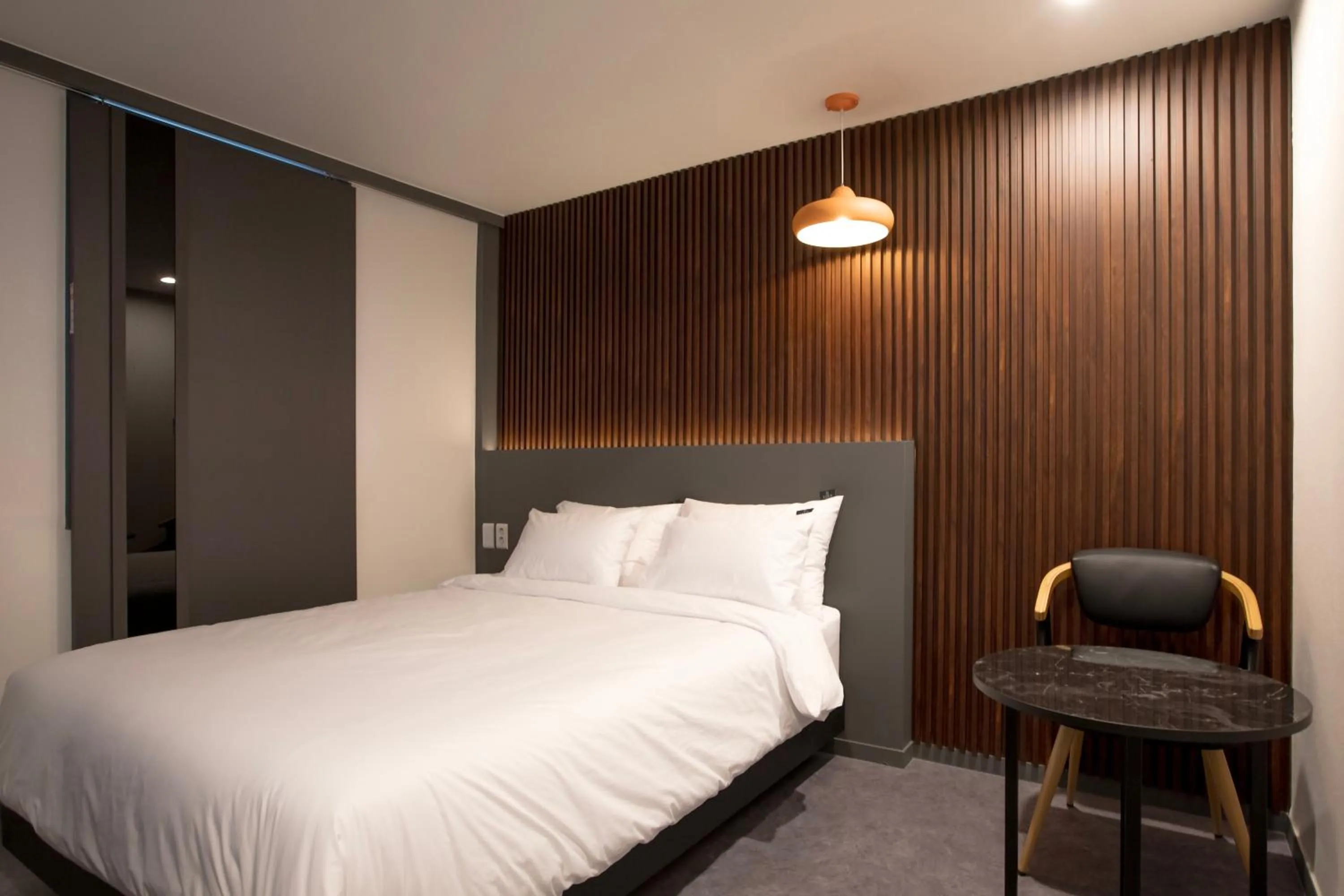 Standard Double Room in Luce Hotel