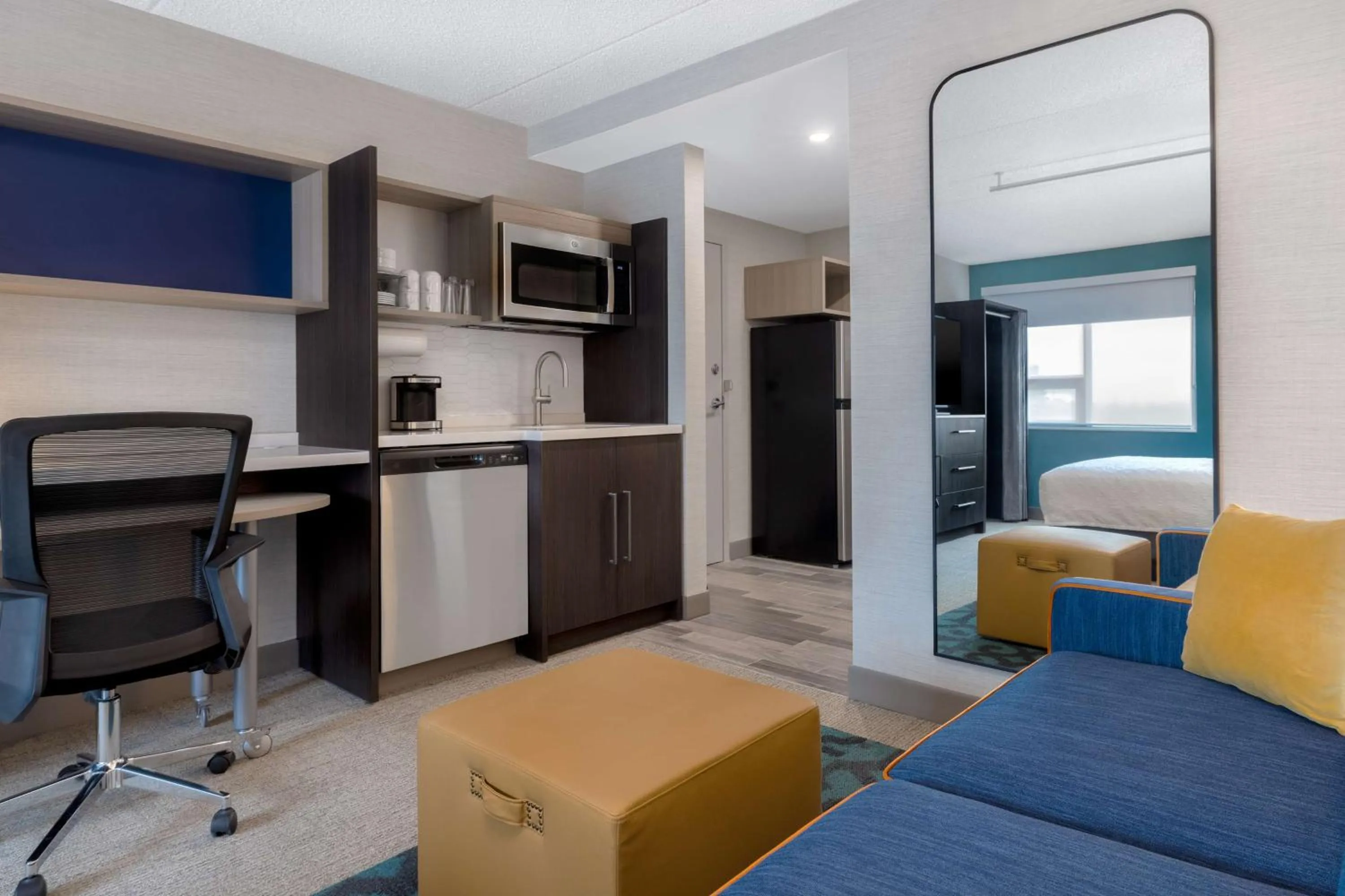 Queen Studio Suite in Home2 Suites By Hilton Kingston