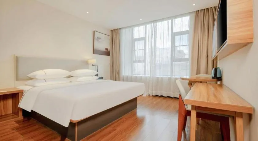 JTOUR Inn Hechi Yizhou Municipal Central Plaza