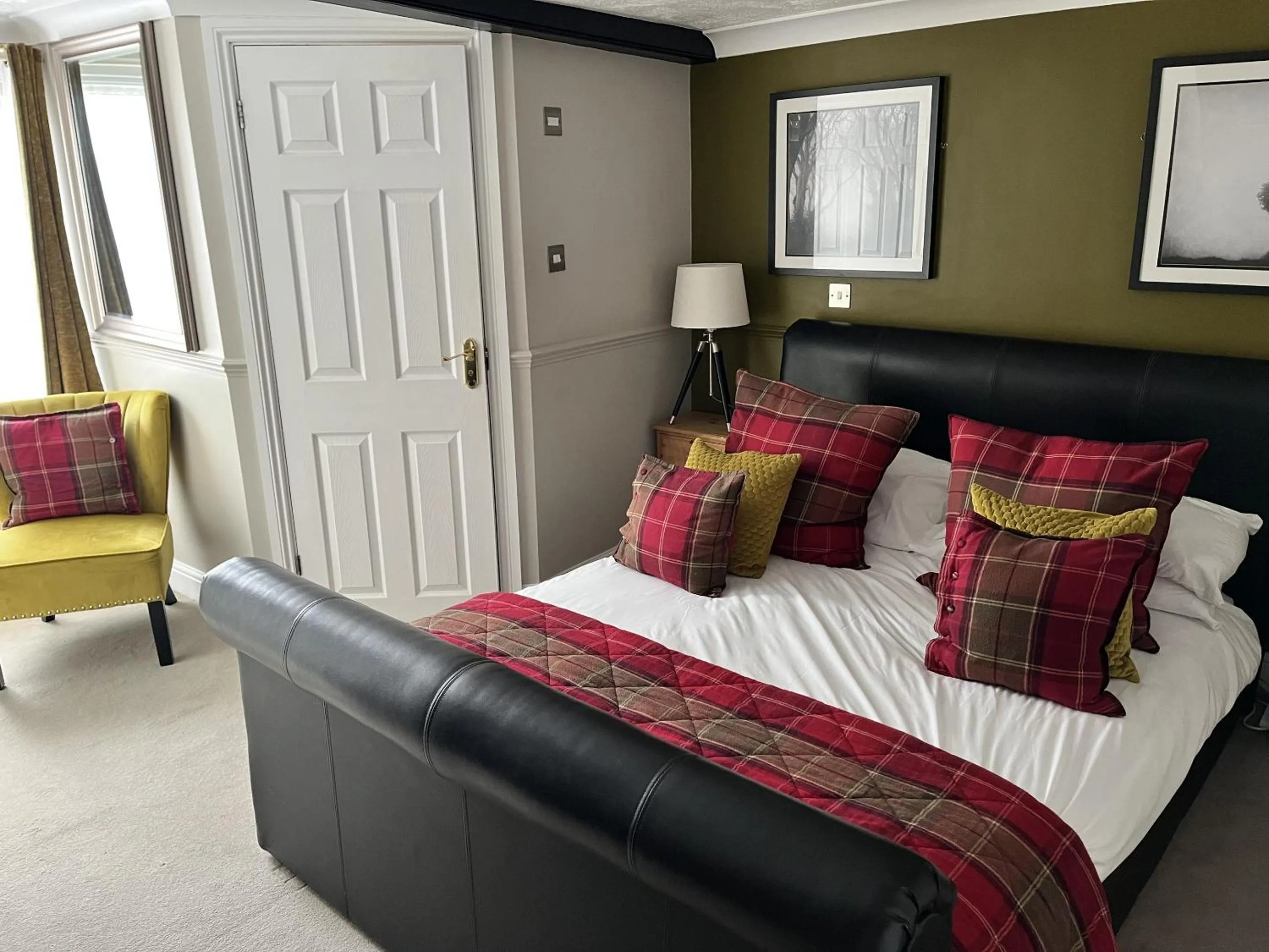 King Room in The Ship Hotel