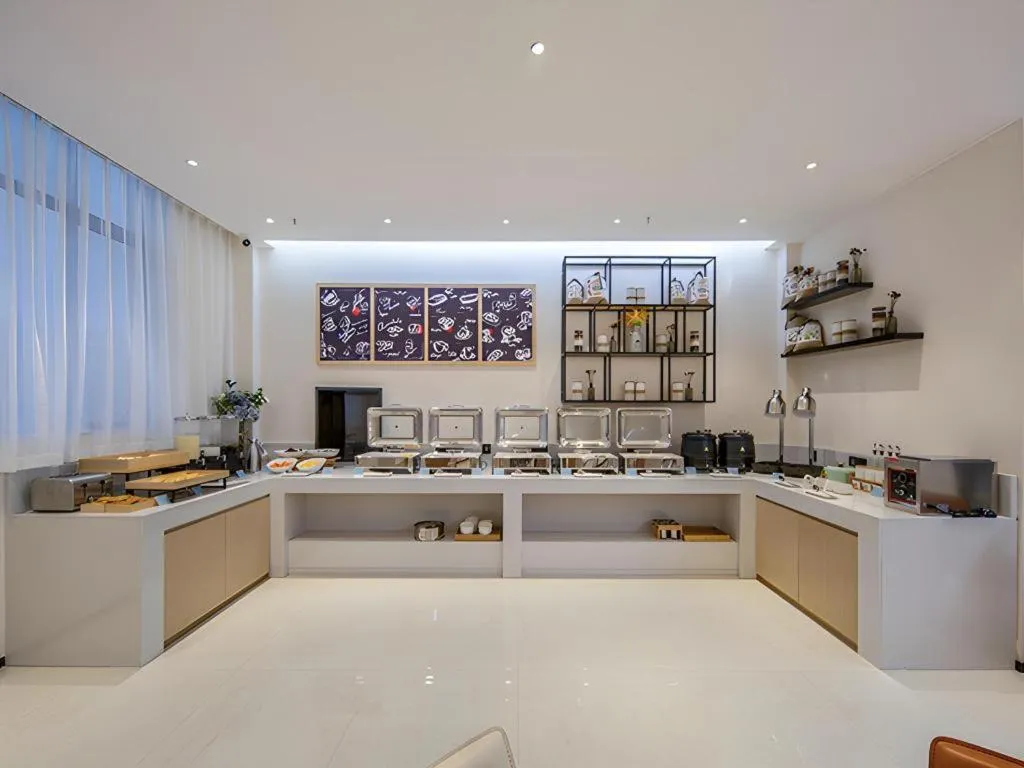 City Comfort Inn Wuzhou Xijiang Thrid Bridge