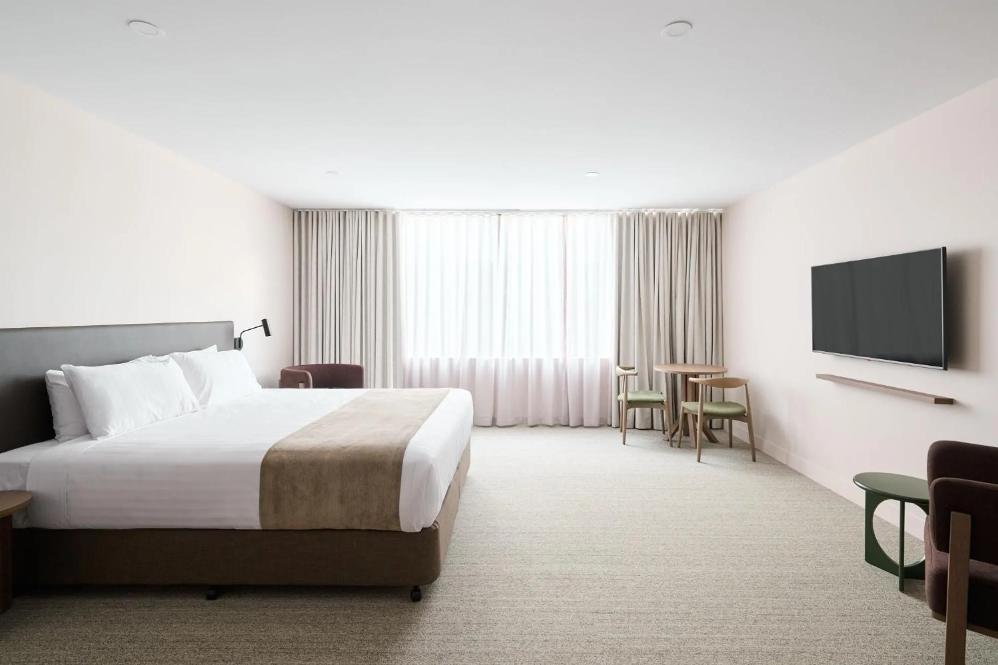 Deluxe King Studio in Abode Phillip