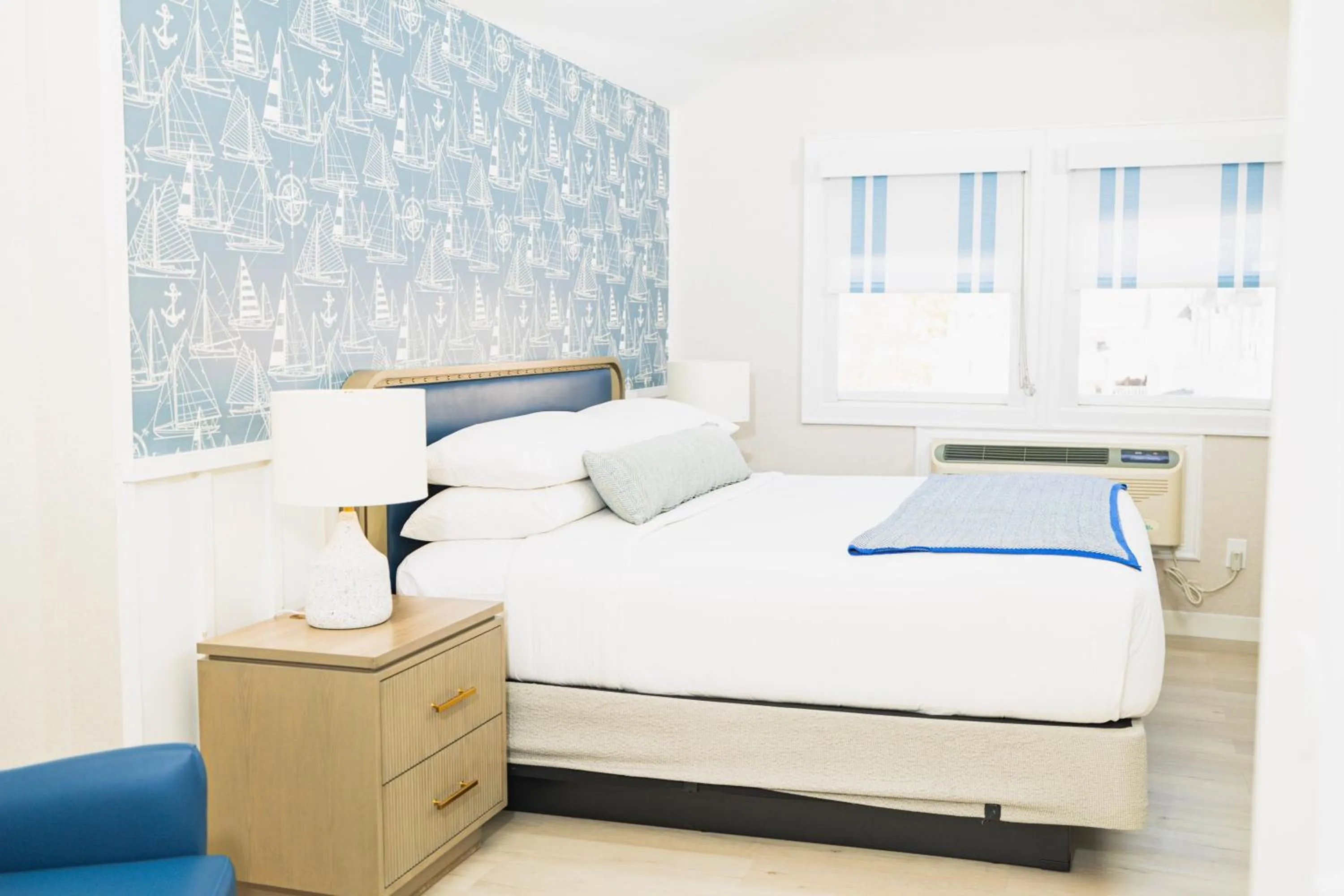 King Room - Non-Smoking in Danfords Hotel & Marina