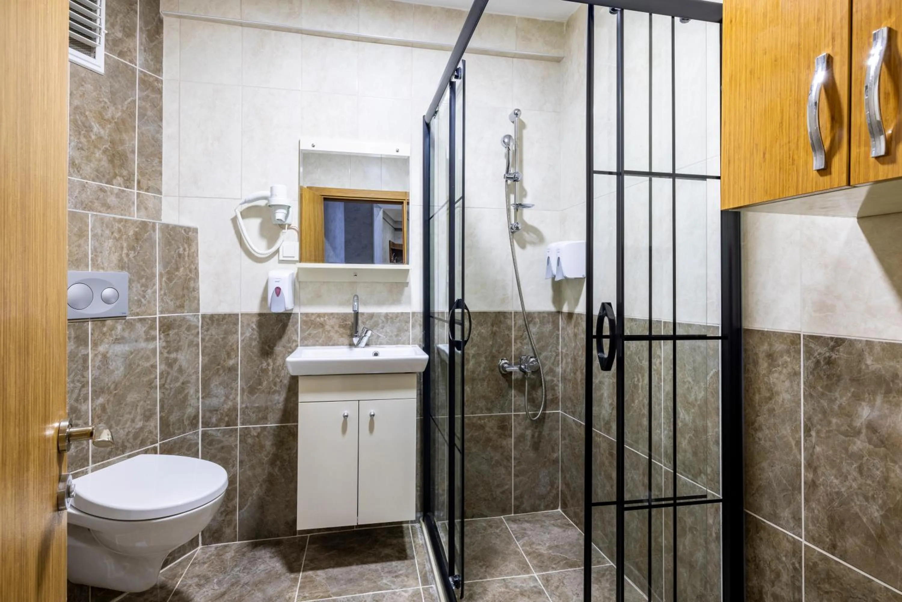 Deluxe Triple Room in Diamond Beyazit Hotel