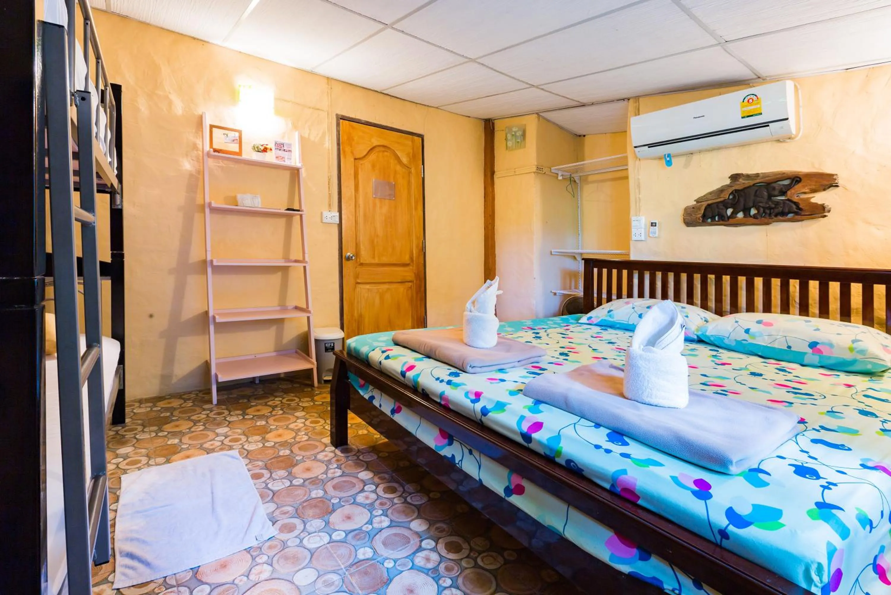 Family Room with Garden View in Baandin Chiewlarn