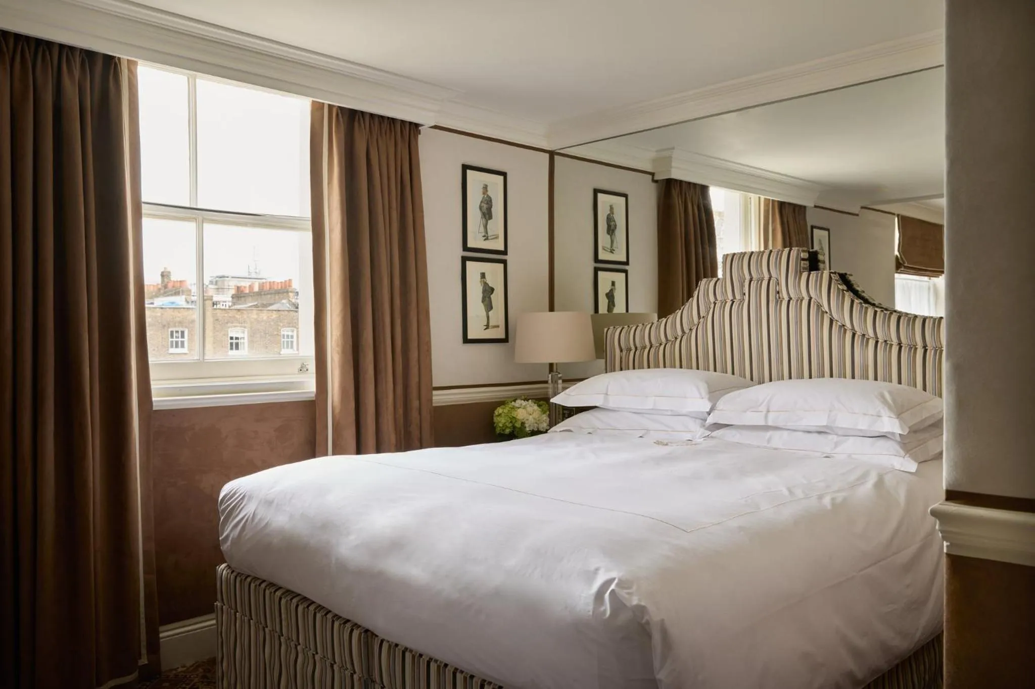 Classic King Room in The Montague On The Gardens