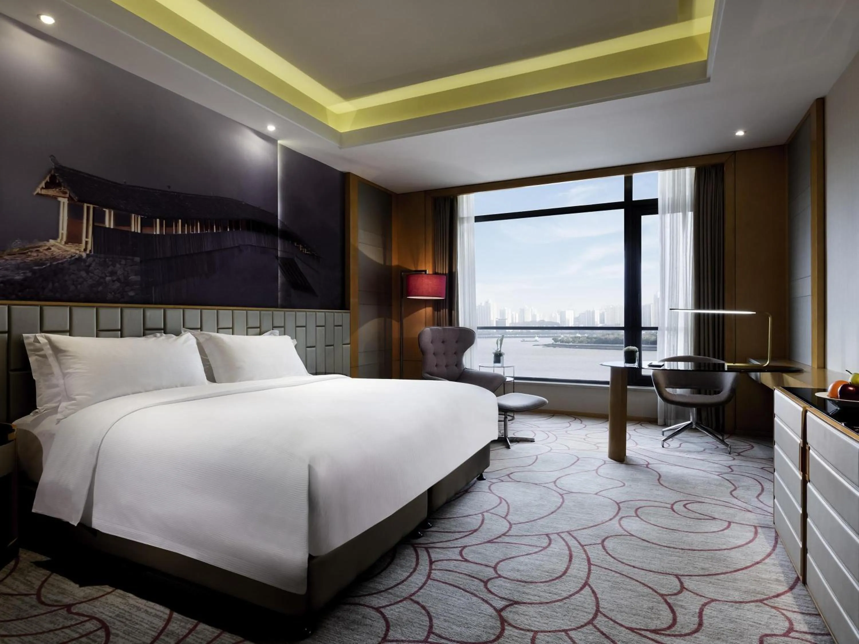 Deluxe King Room with River or Park View - single occupancy in Pullman Wenzhou